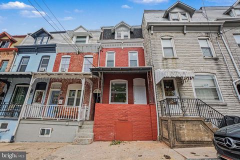 Townhouse For Sale - 928 Rose Street<br/> READING, PA 19601