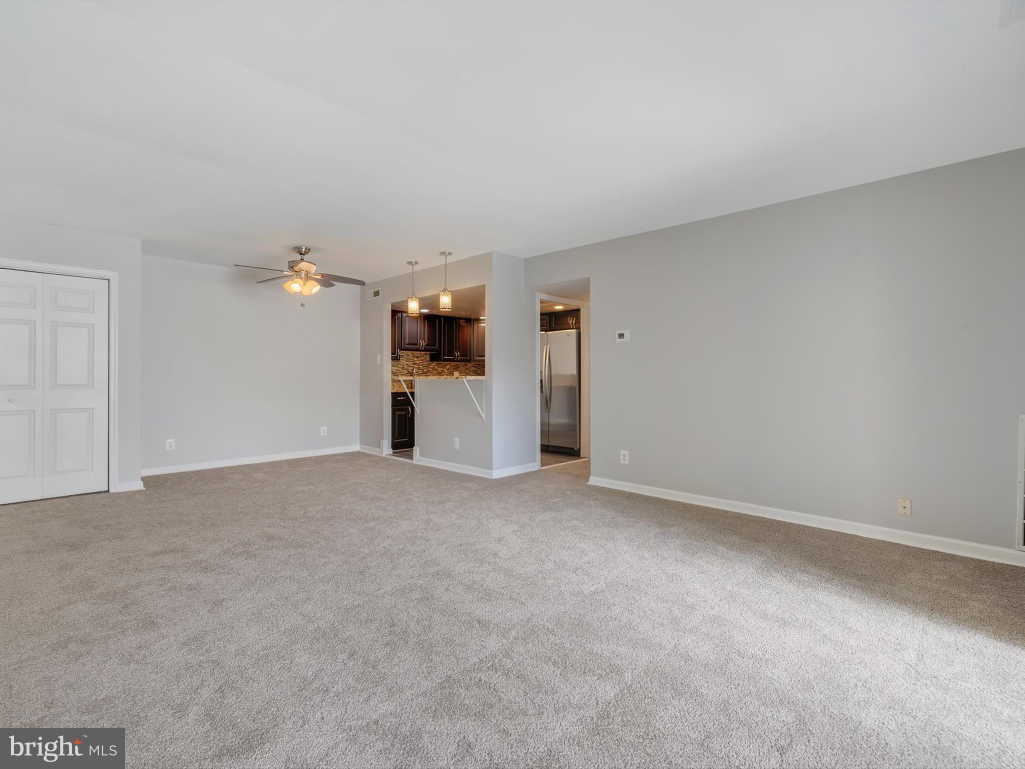 TREETOP CONDO - Residential