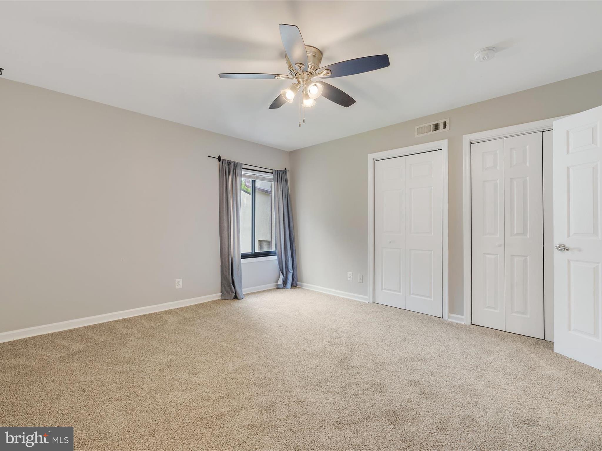 TREETOP CONDO - Residential