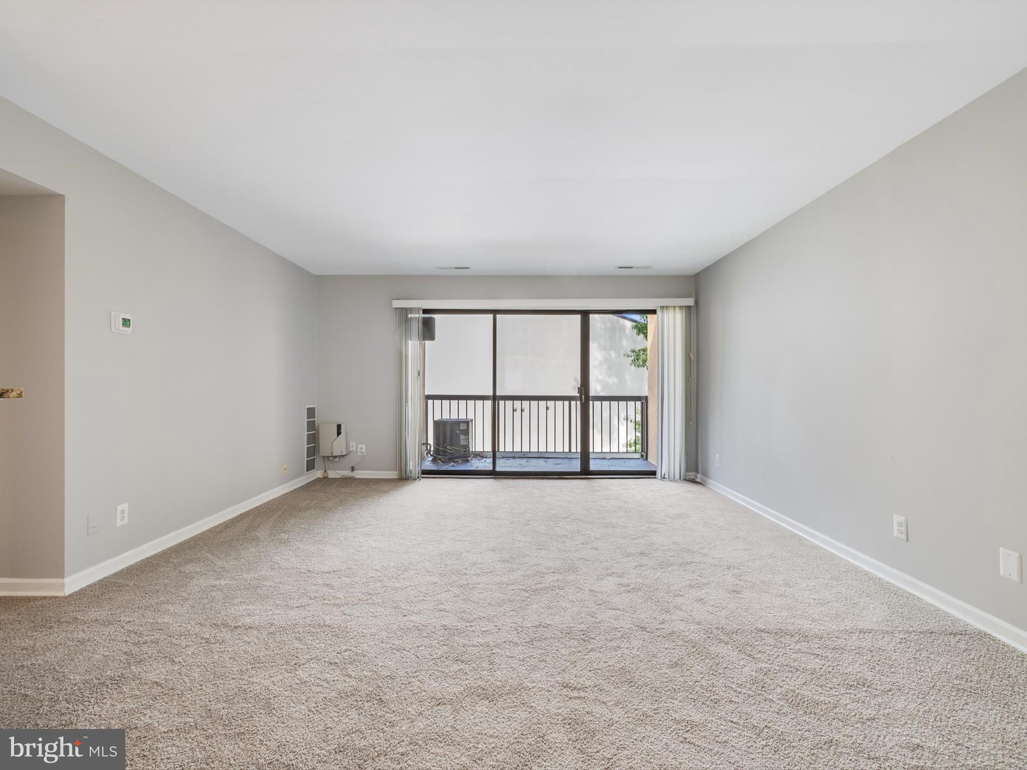 TREETOP CONDO - Residential