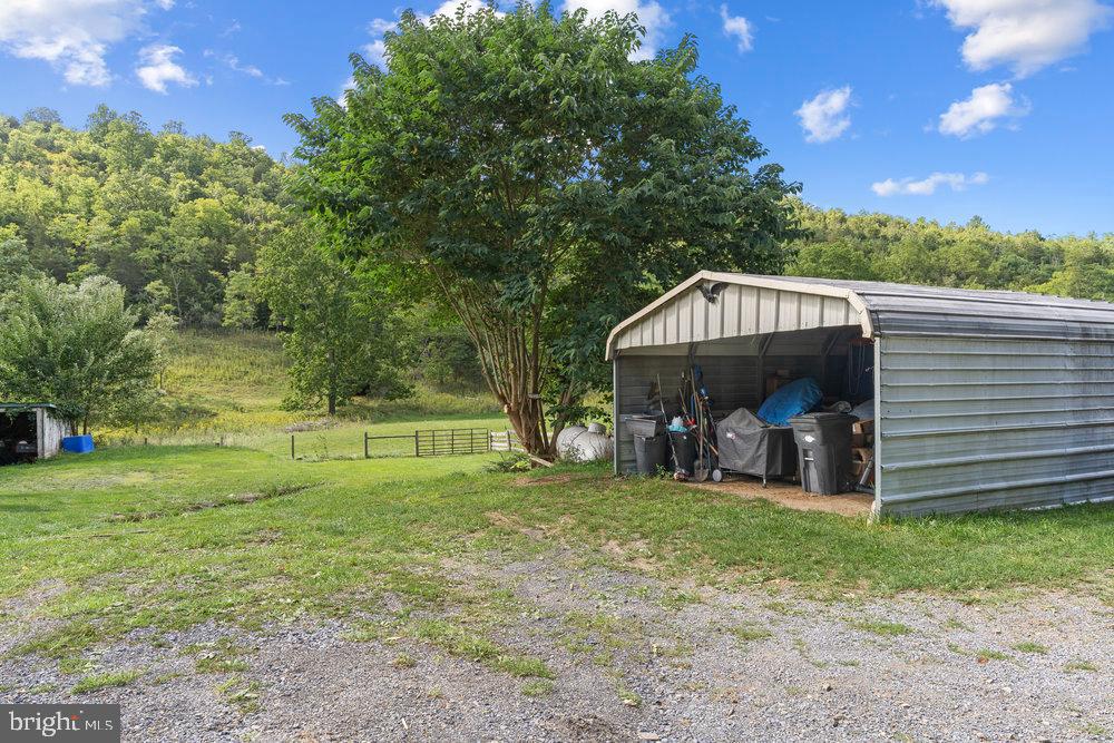 LOST RIVER VALLEY - Residential