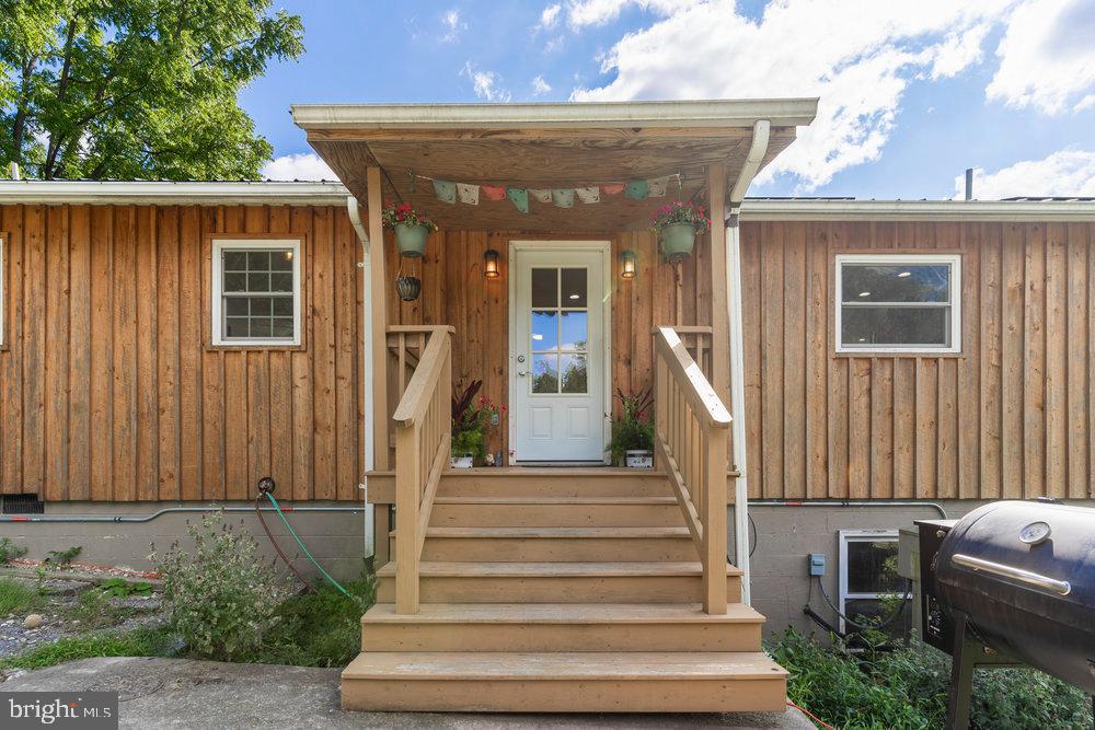 LOST RIVER VALLEY - Residential