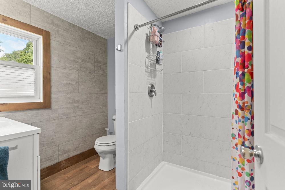 LOST RIVER VALLEY - Residential