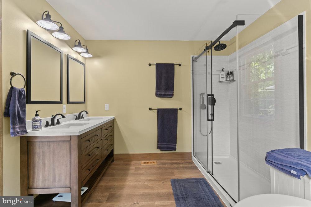 LOST RIVER VALLEY - Residential