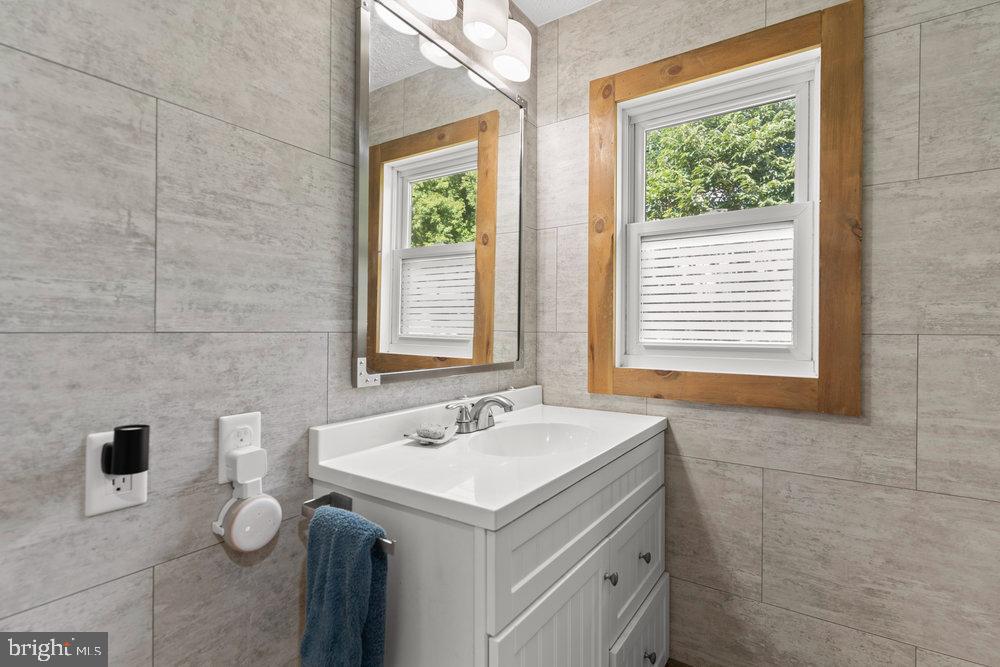 LOST RIVER VALLEY - Residential