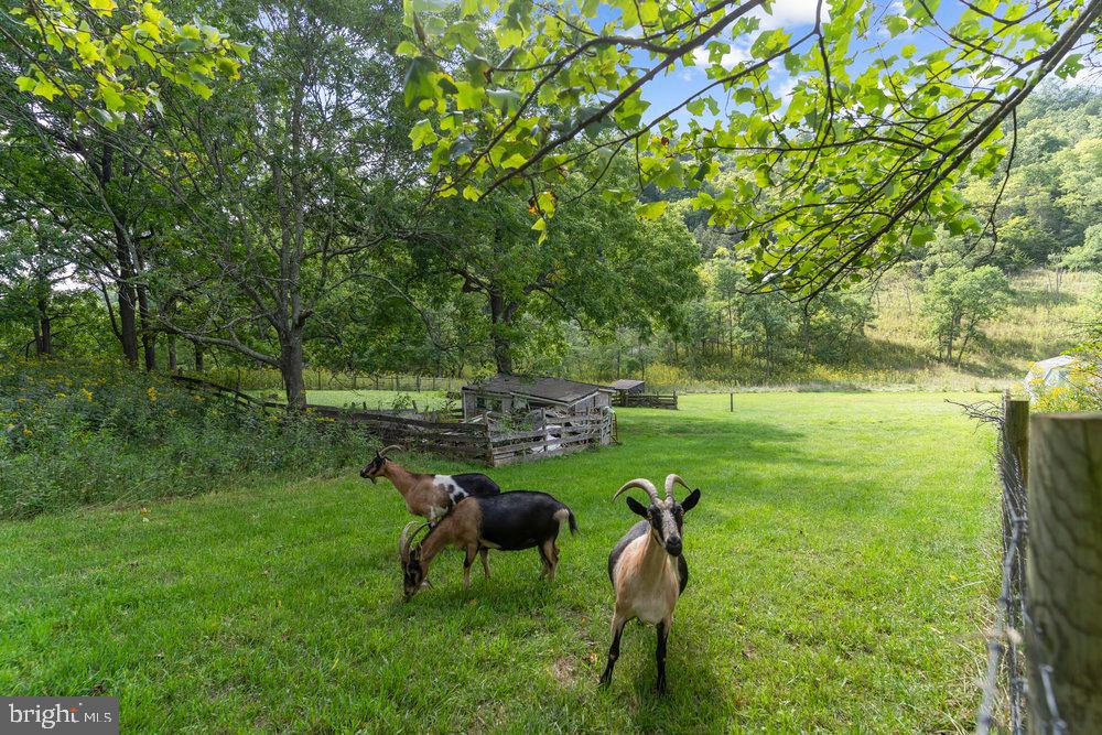 LOST RIVER VALLEY - Residential