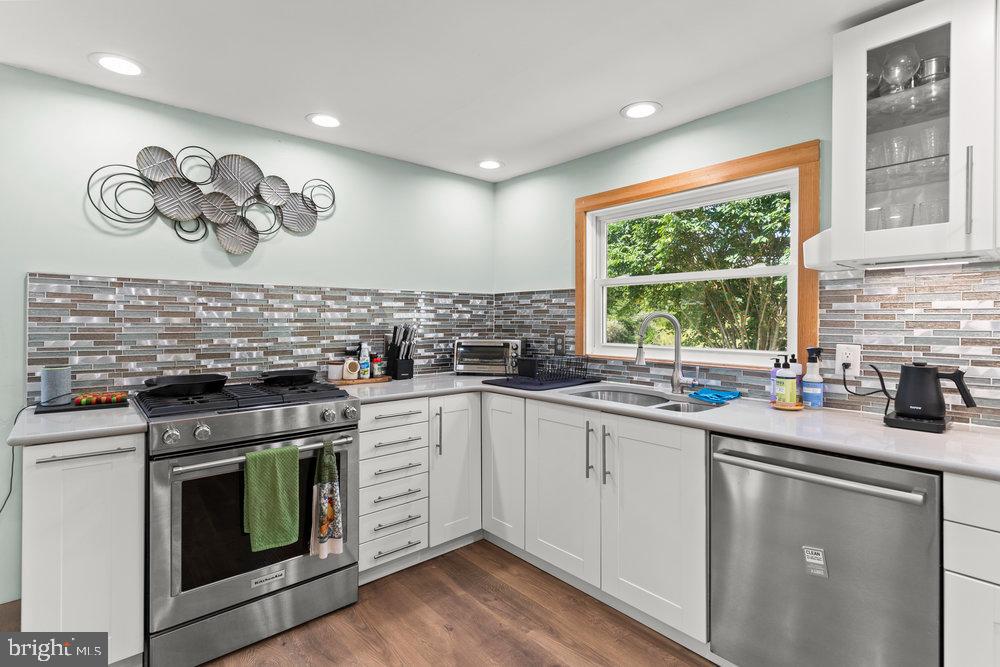 LOST RIVER VALLEY - Residential