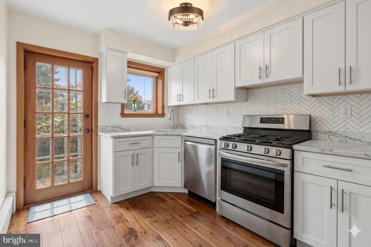 DEARNLEY PARK - Residential