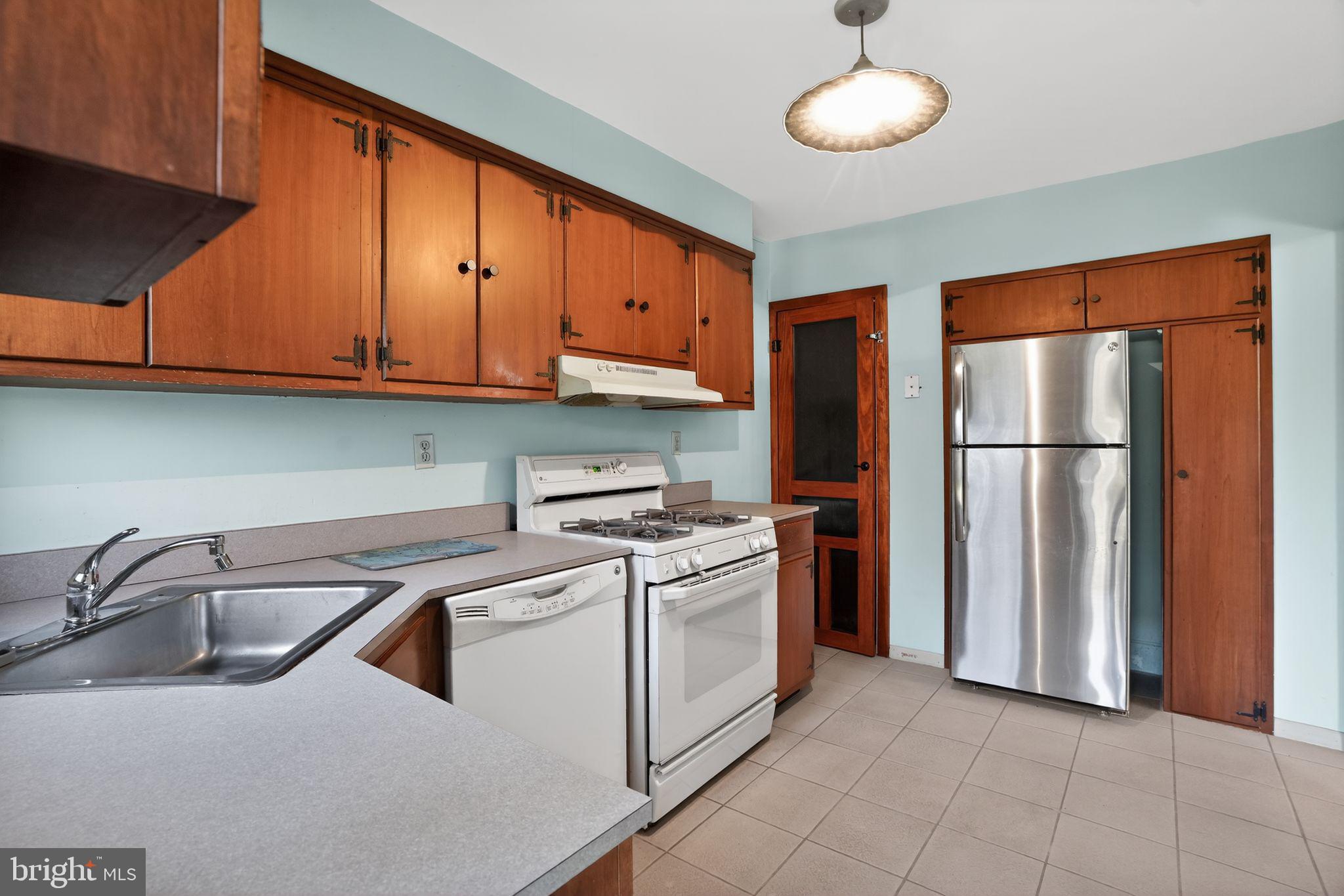 DEARNLEY PARK - Residential