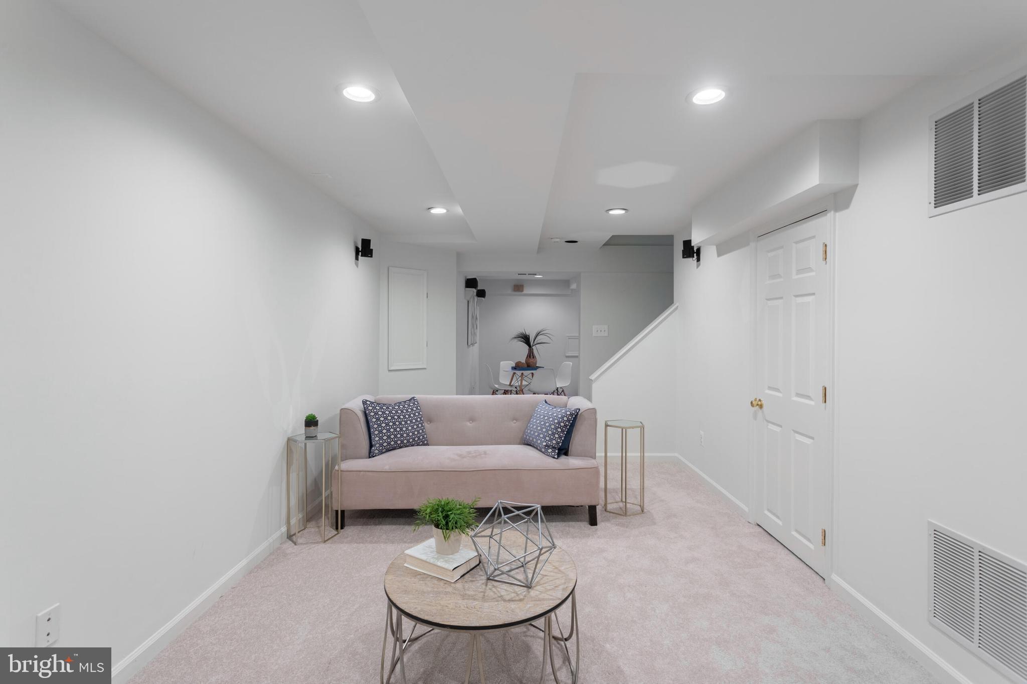 SOUTHPORT - Residential