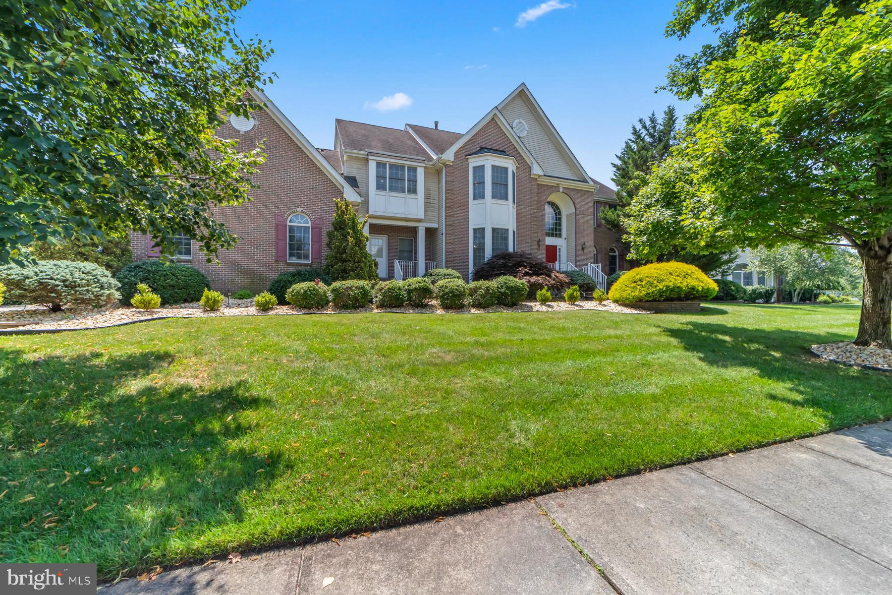26 WOODLAND DRIVE