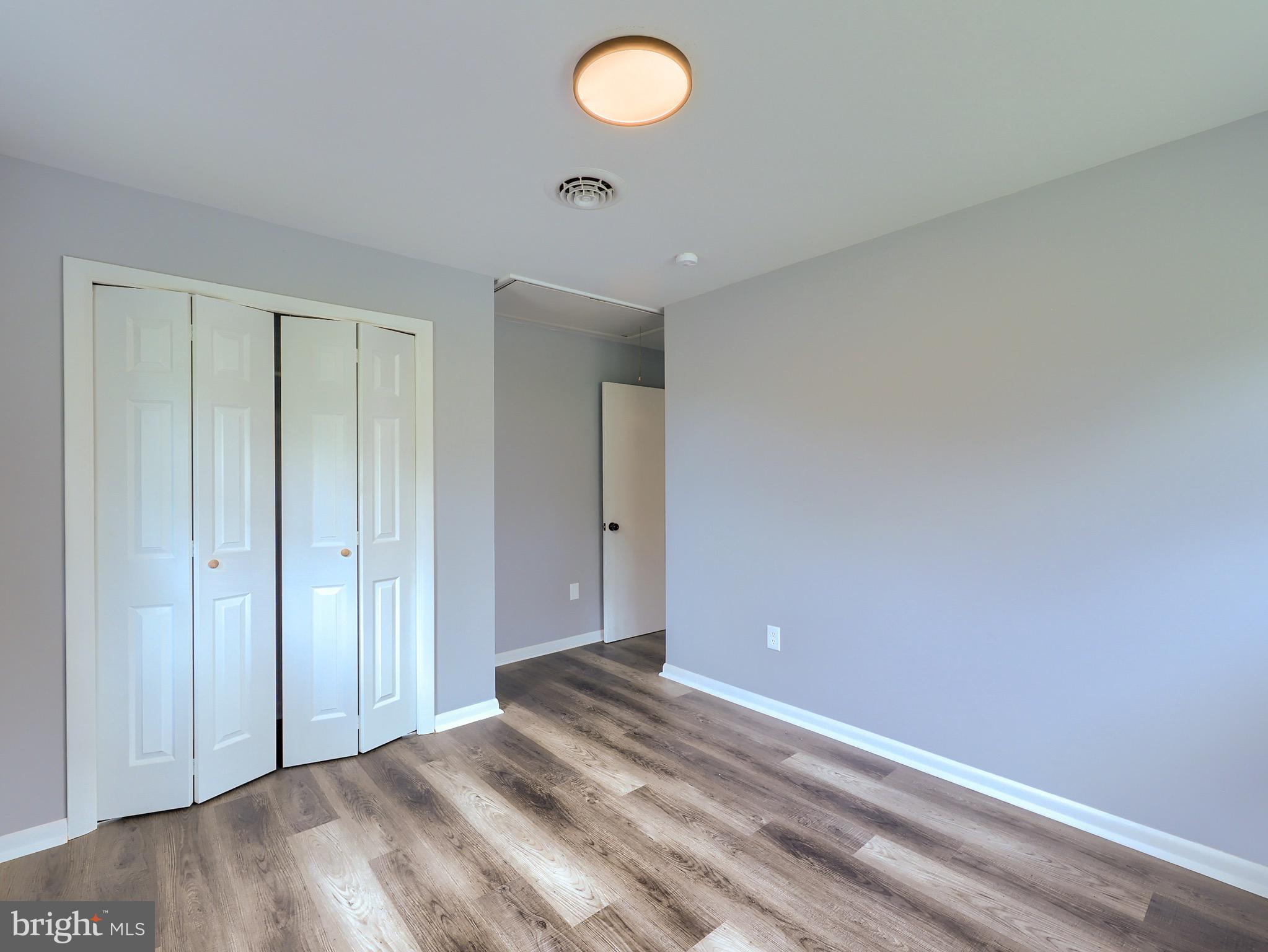 DELBROOK MANOR - Residential