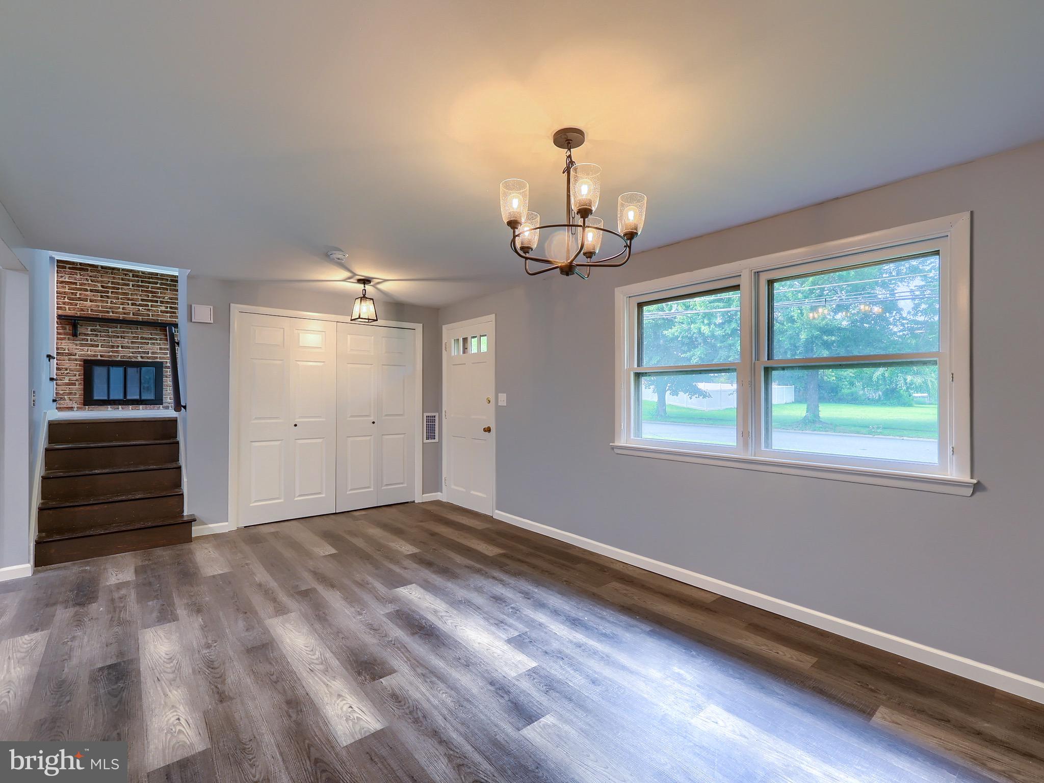 DELBROOK MANOR - Residential