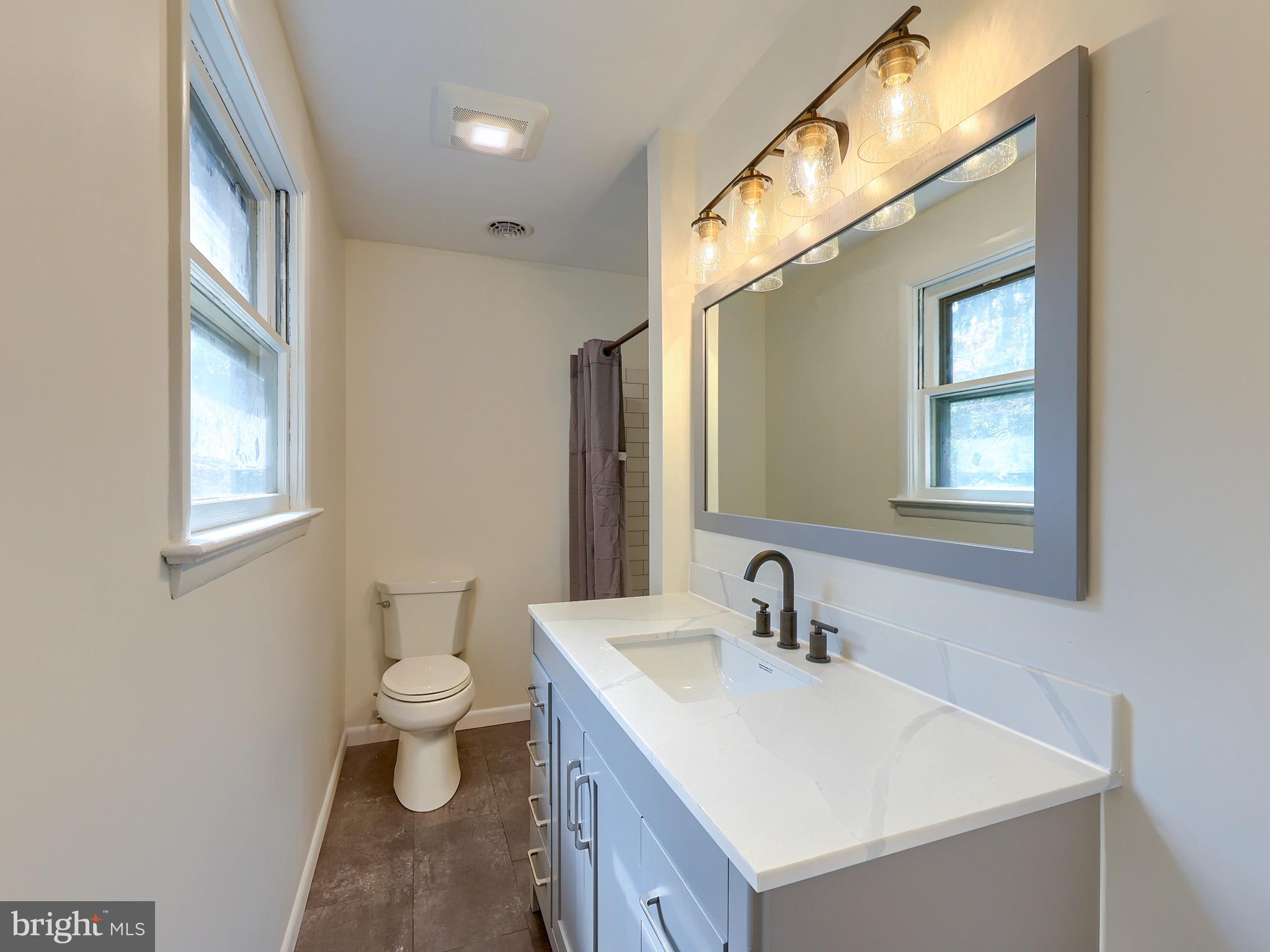 DELBROOK MANOR - Residential