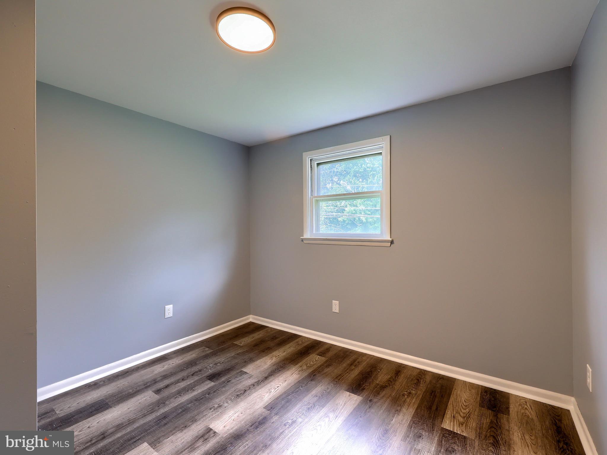 DELBROOK MANOR - Residential