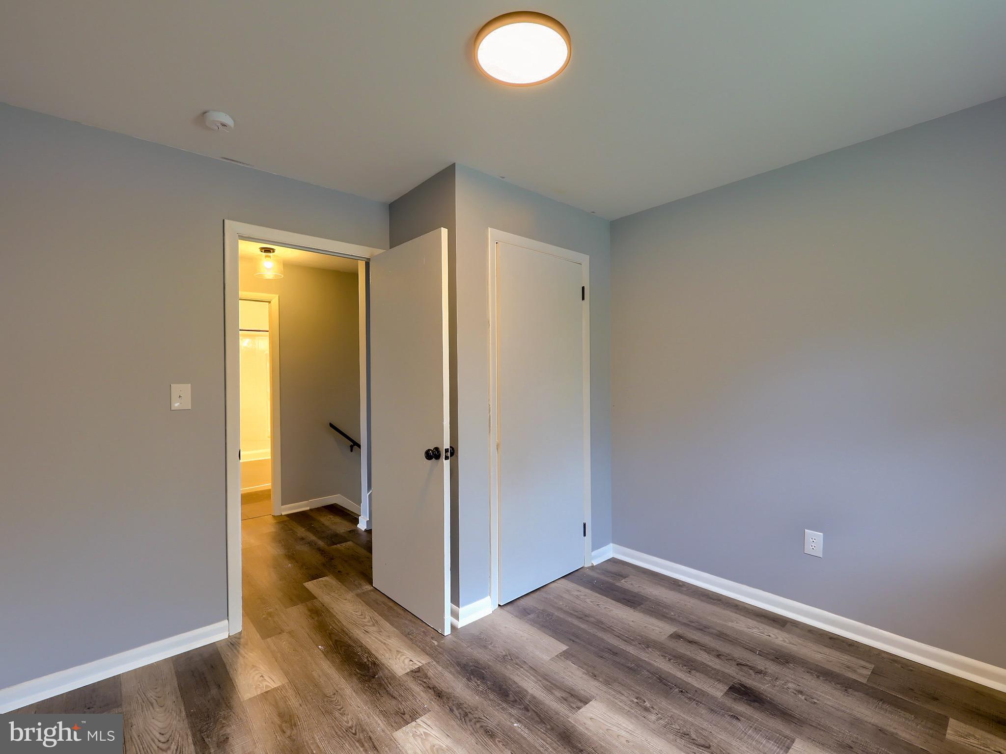 DELBROOK MANOR - Residential