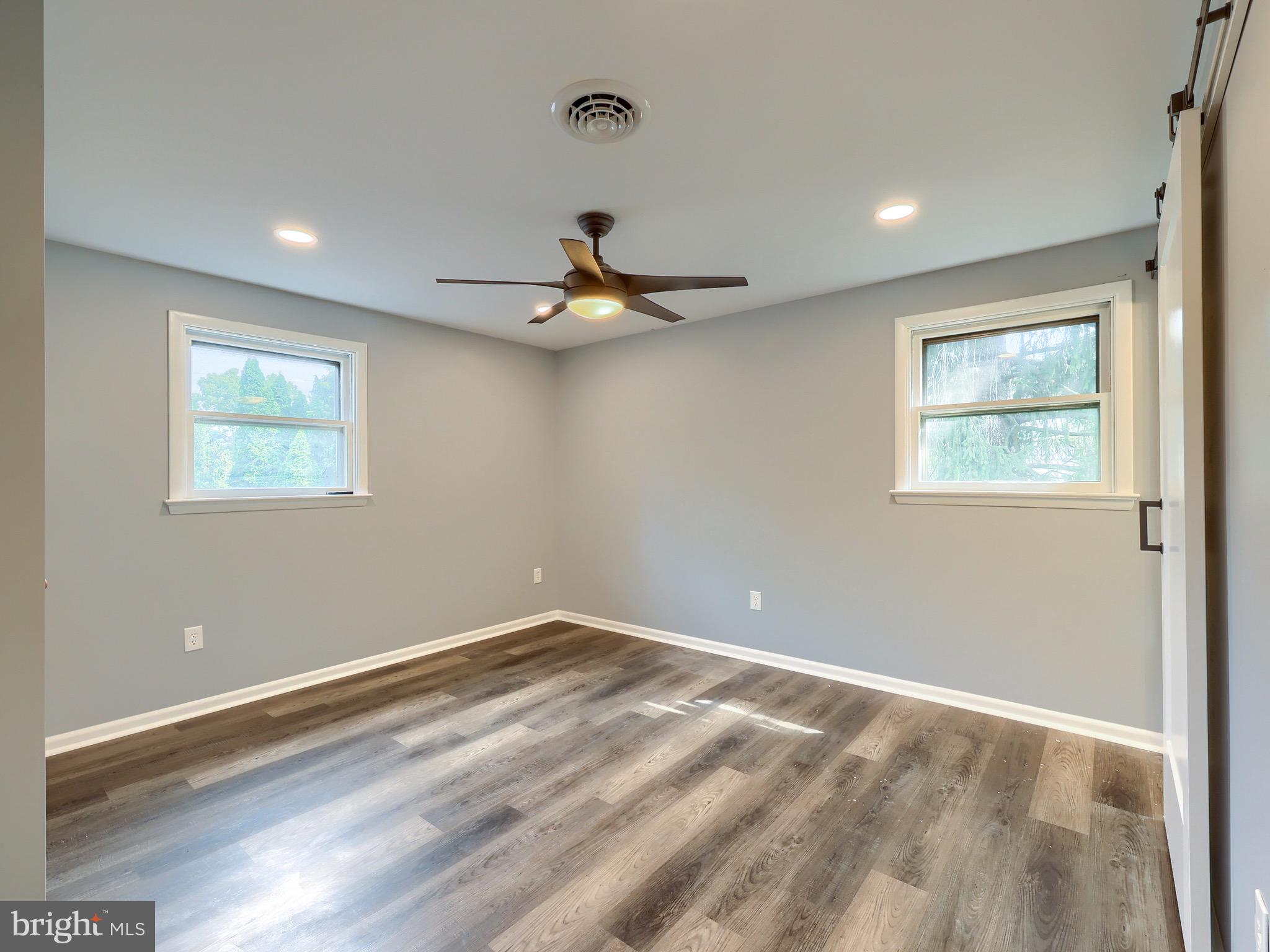 DELBROOK MANOR - Residential