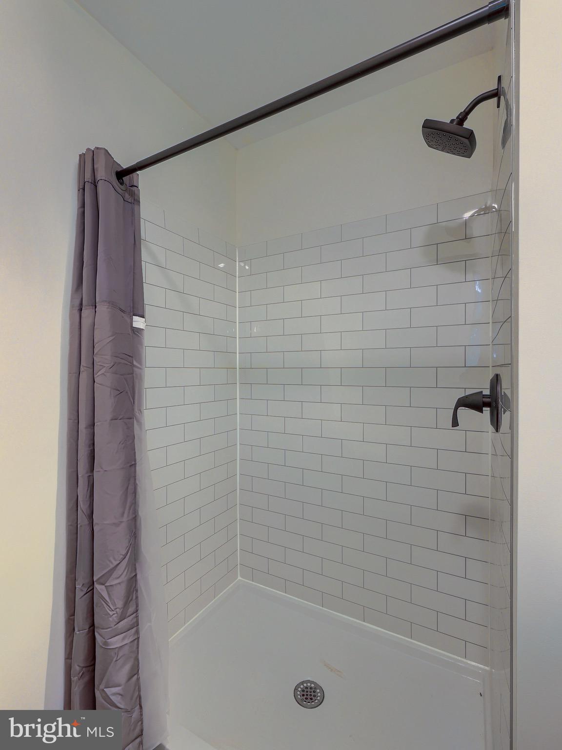 DELBROOK MANOR - Residential