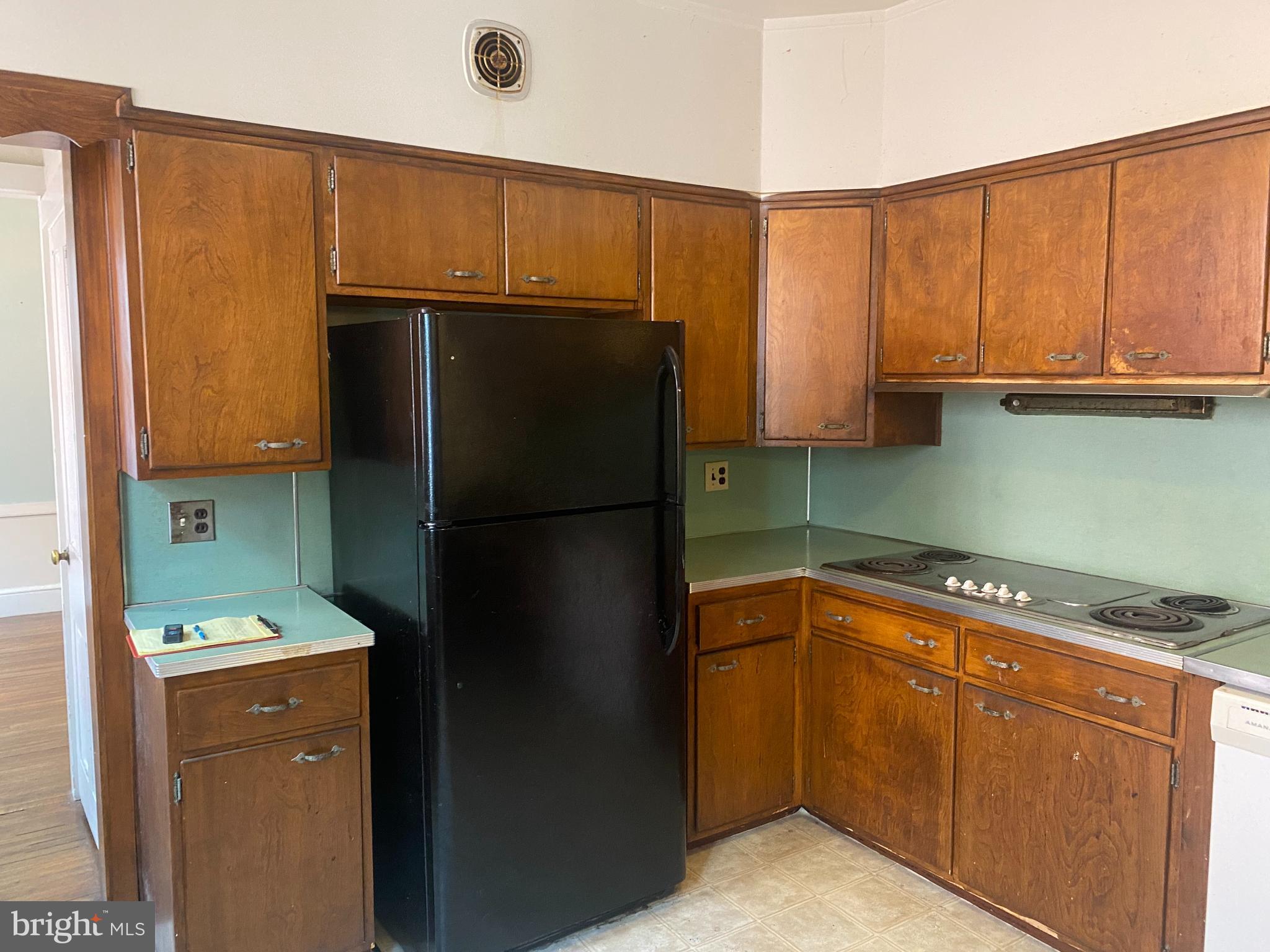 ROSS - Commercial Sale