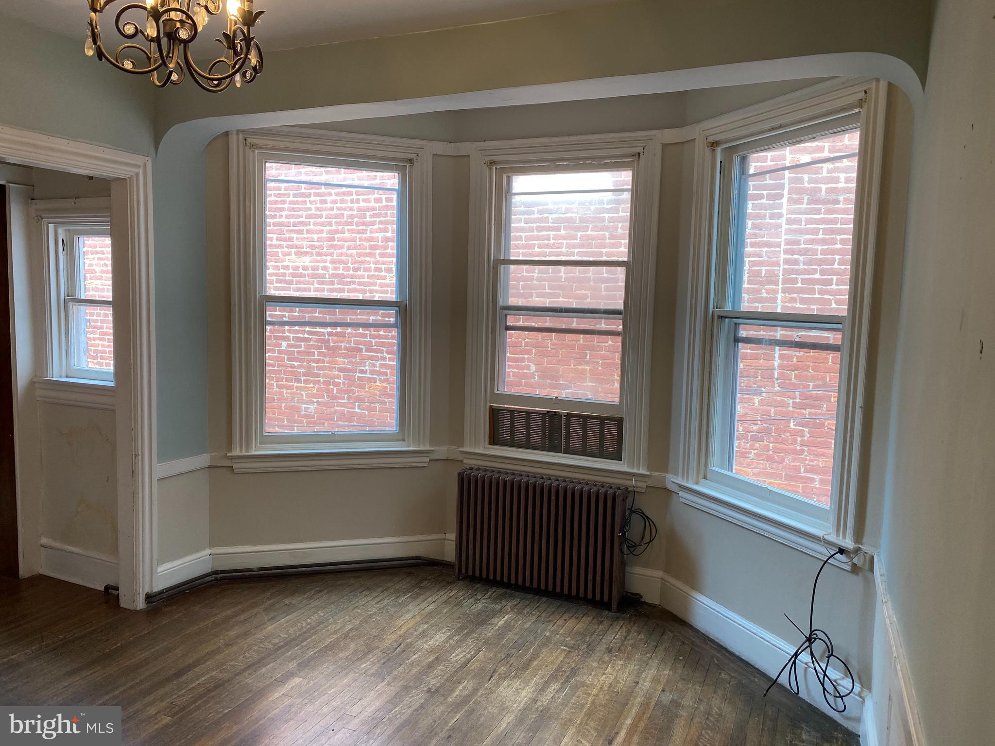 ROSS - Commercial Sale