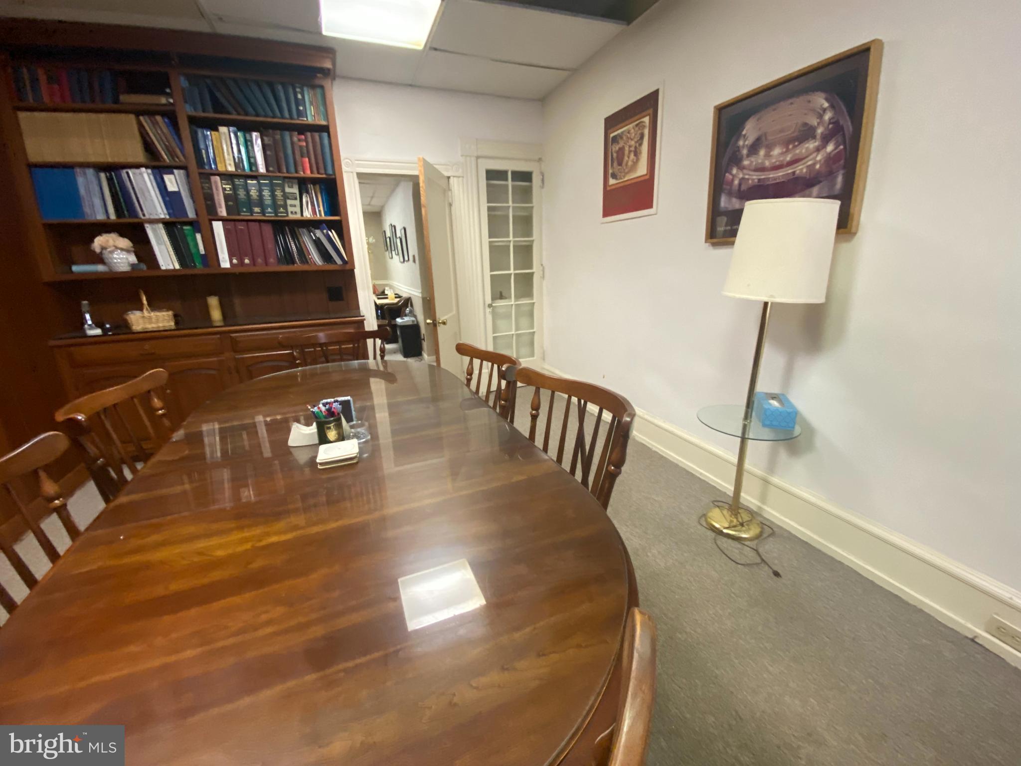 ROSS - Commercial Sale