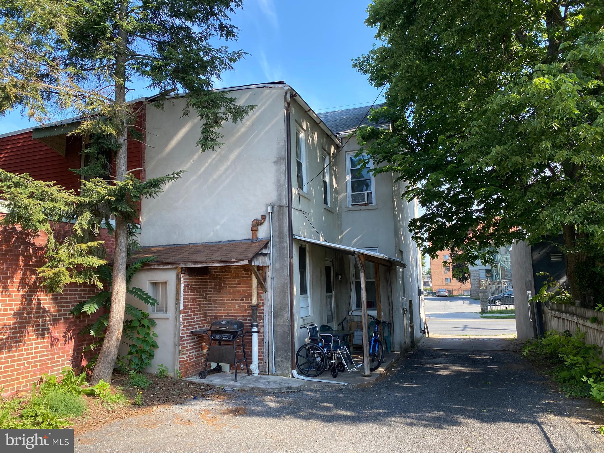 ROSS - Commercial Sale