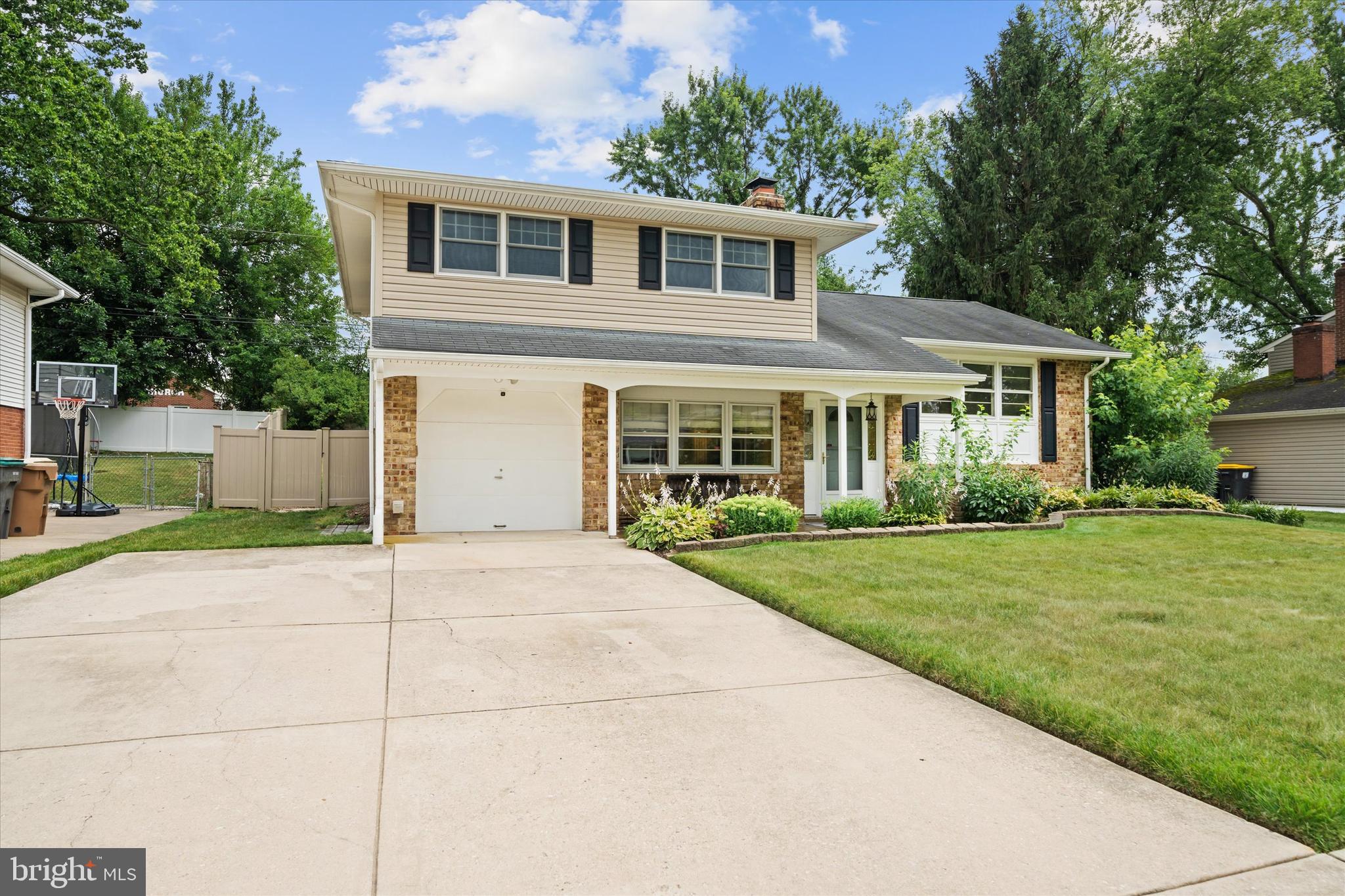 3 ALCOTT DRIVE
