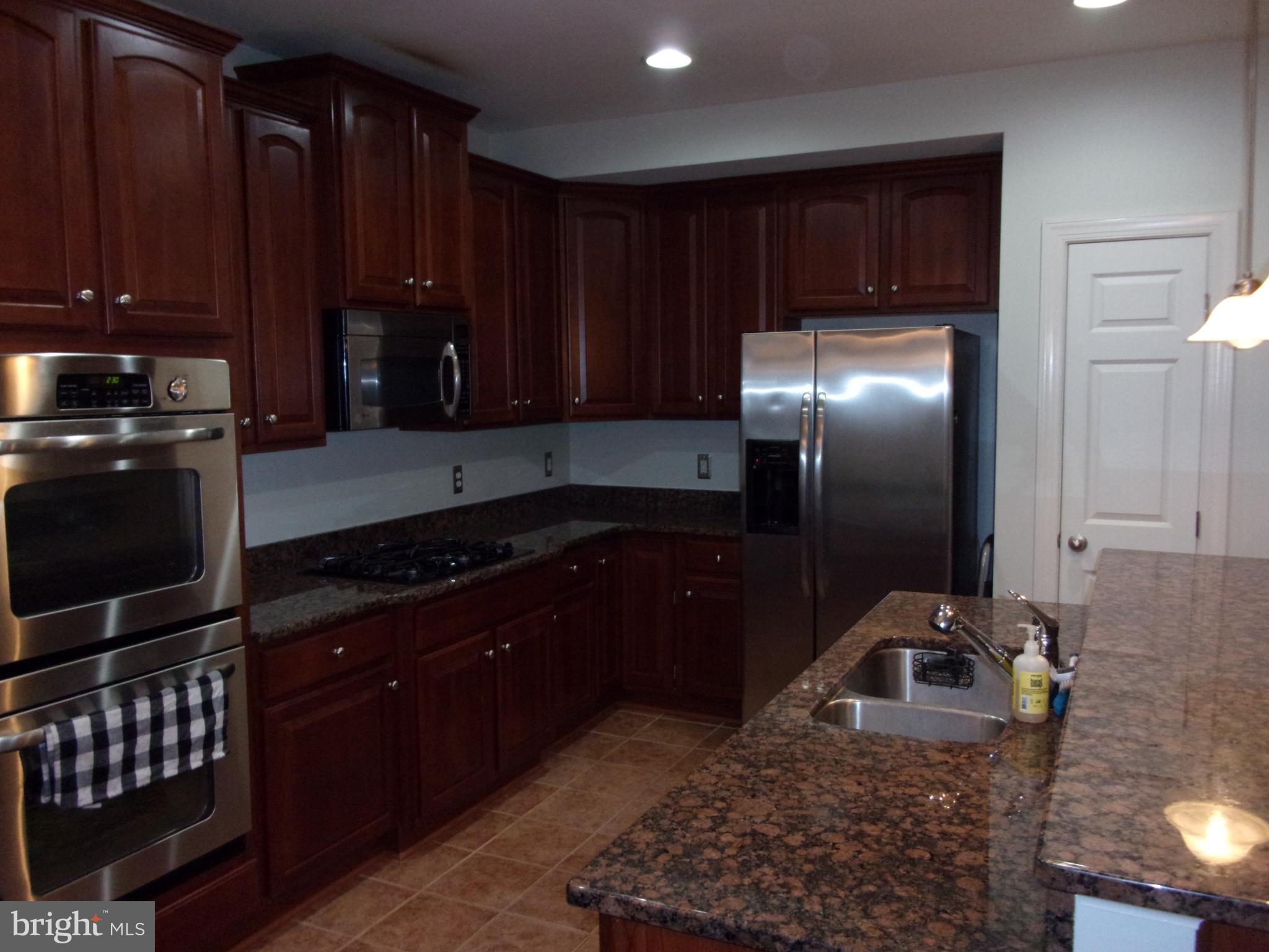 POTOMAC CLUB - Residential Lease