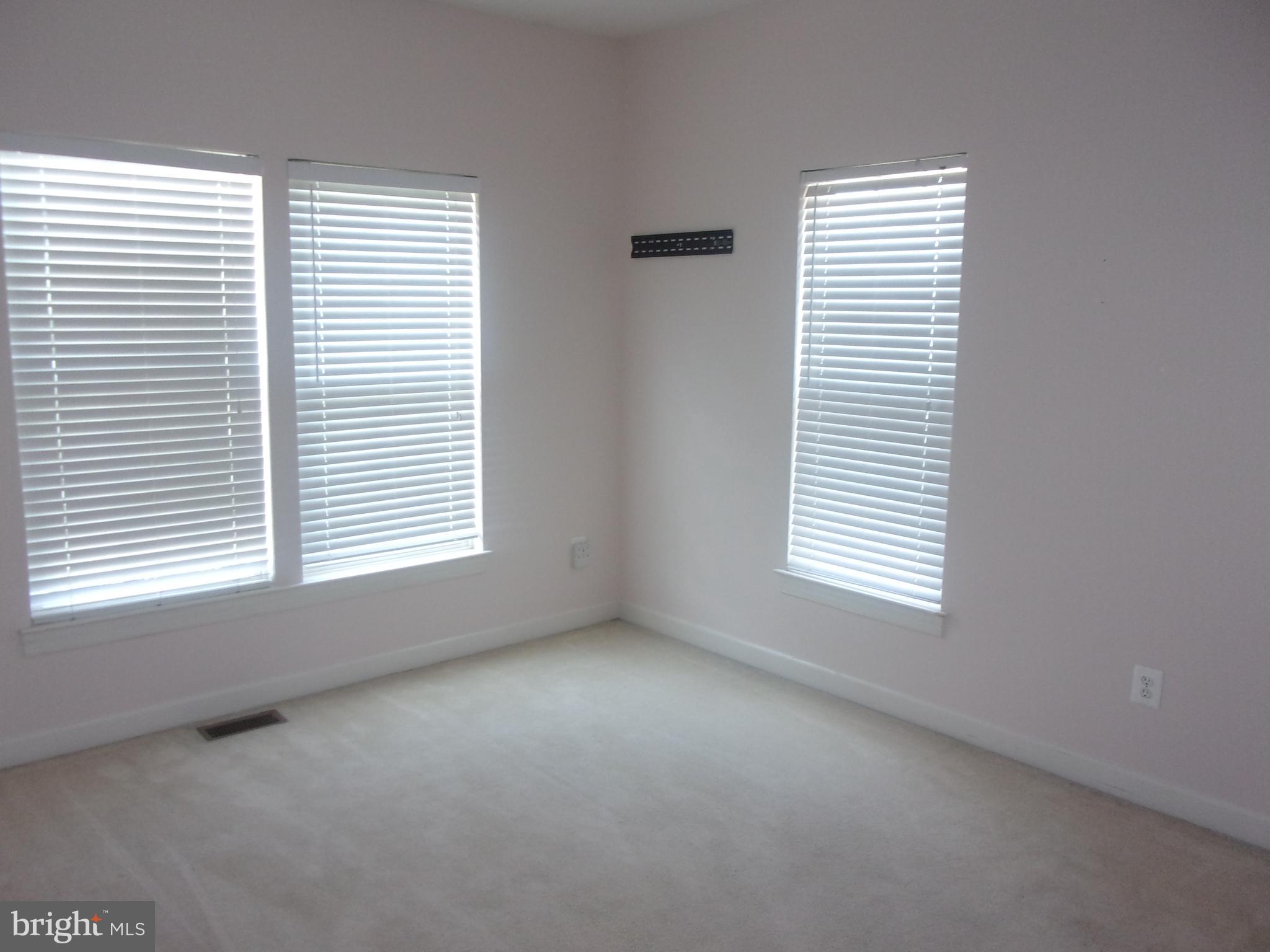 POTOMAC CLUB - Residential Lease