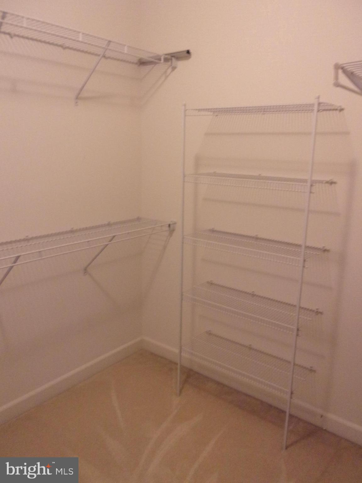 POTOMAC CLUB - Residential Lease