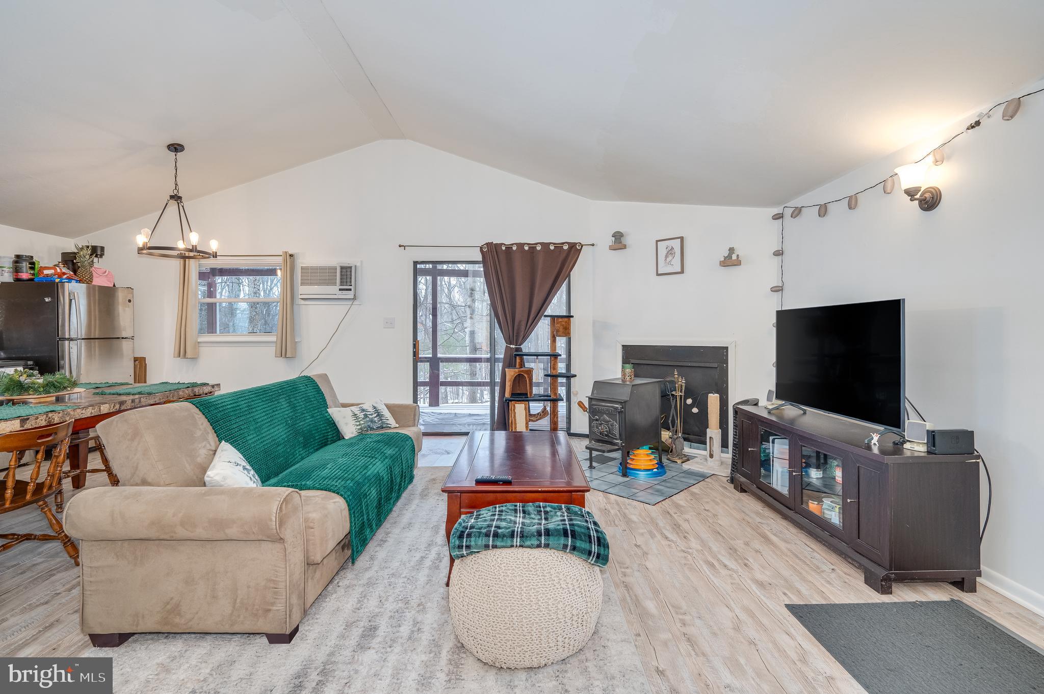 GLENWOOD FOREST - Residential