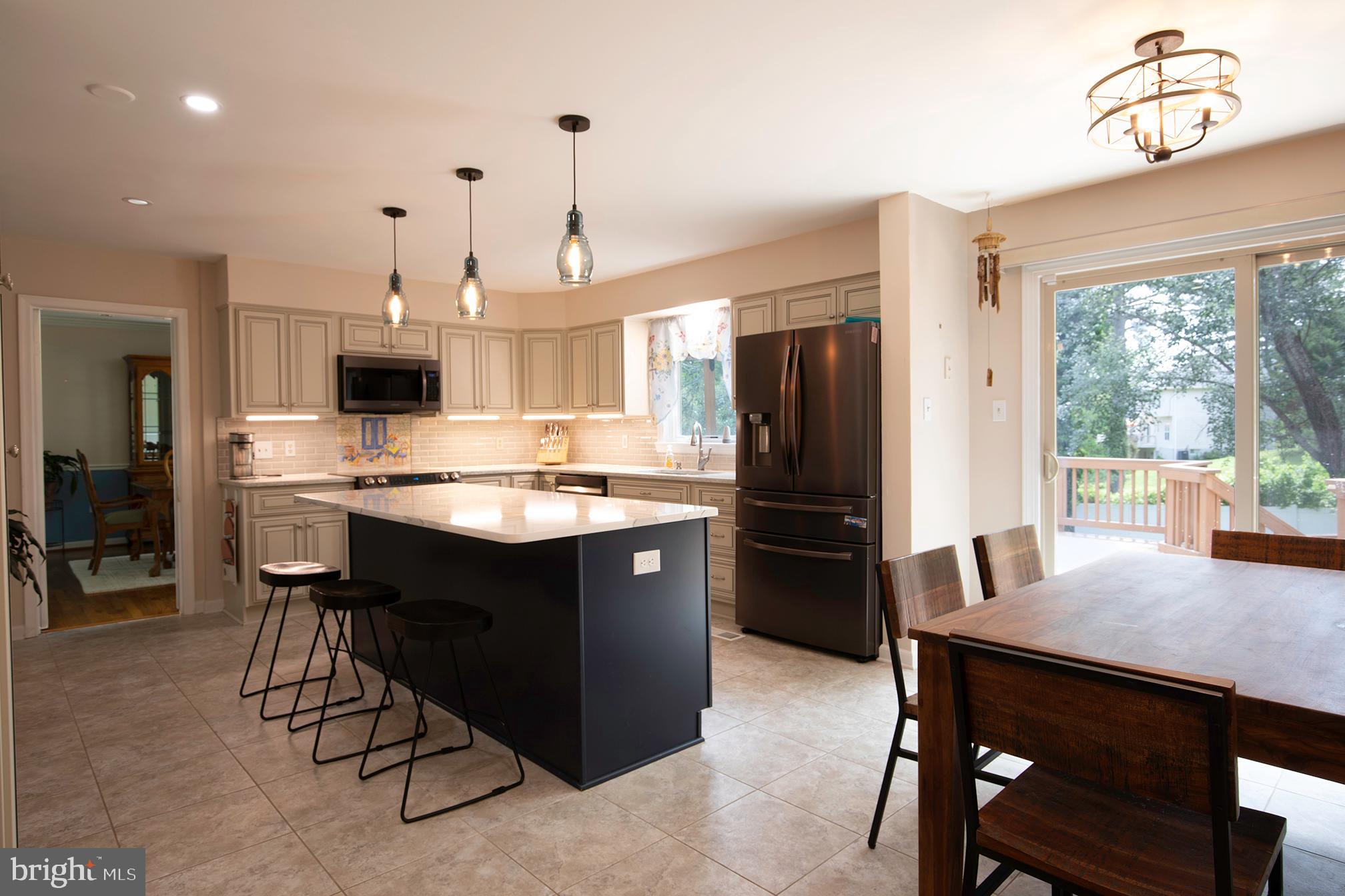 1900 MORNINGMIST DRIVE