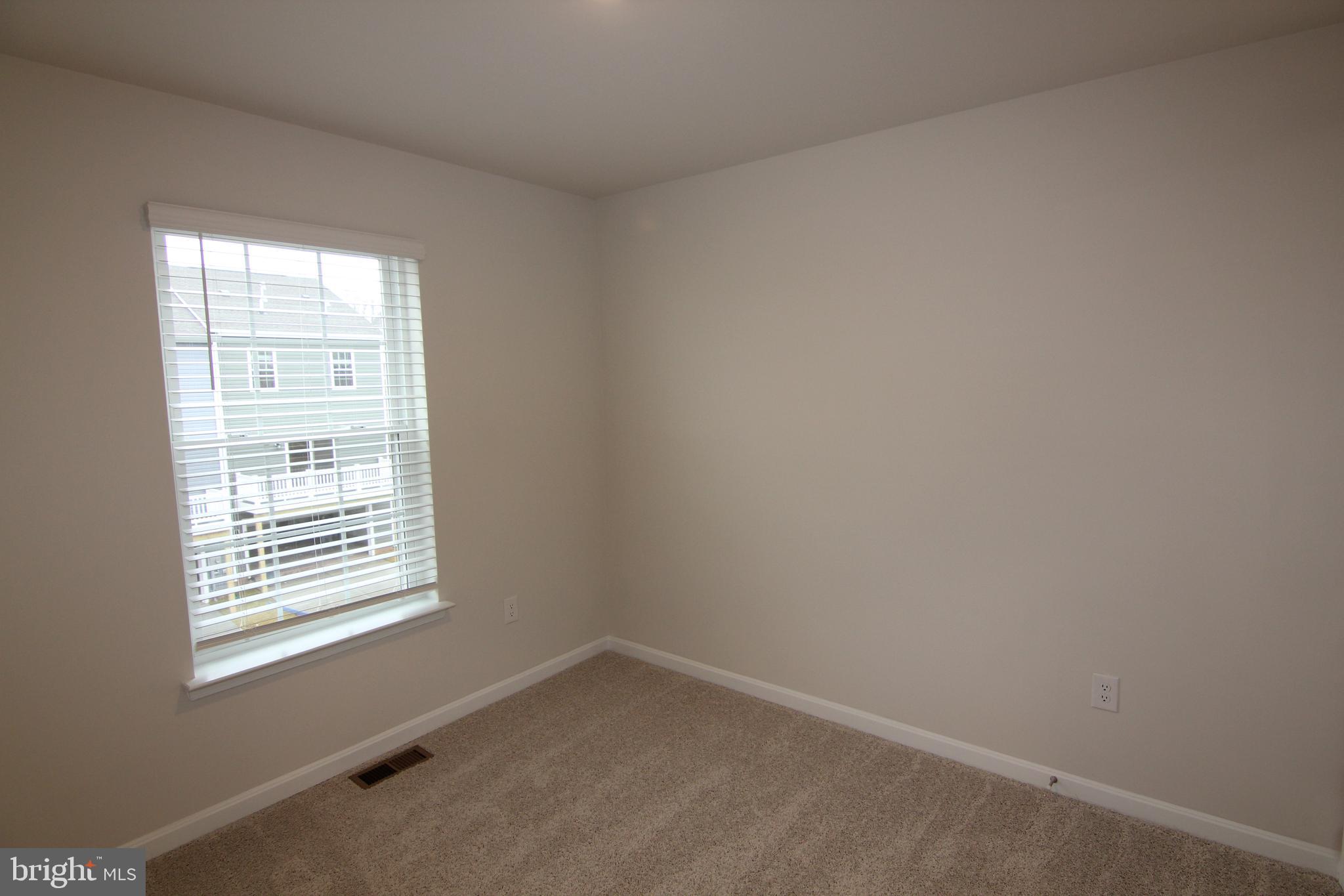 TUSCARORA CREEK - Residential Lease