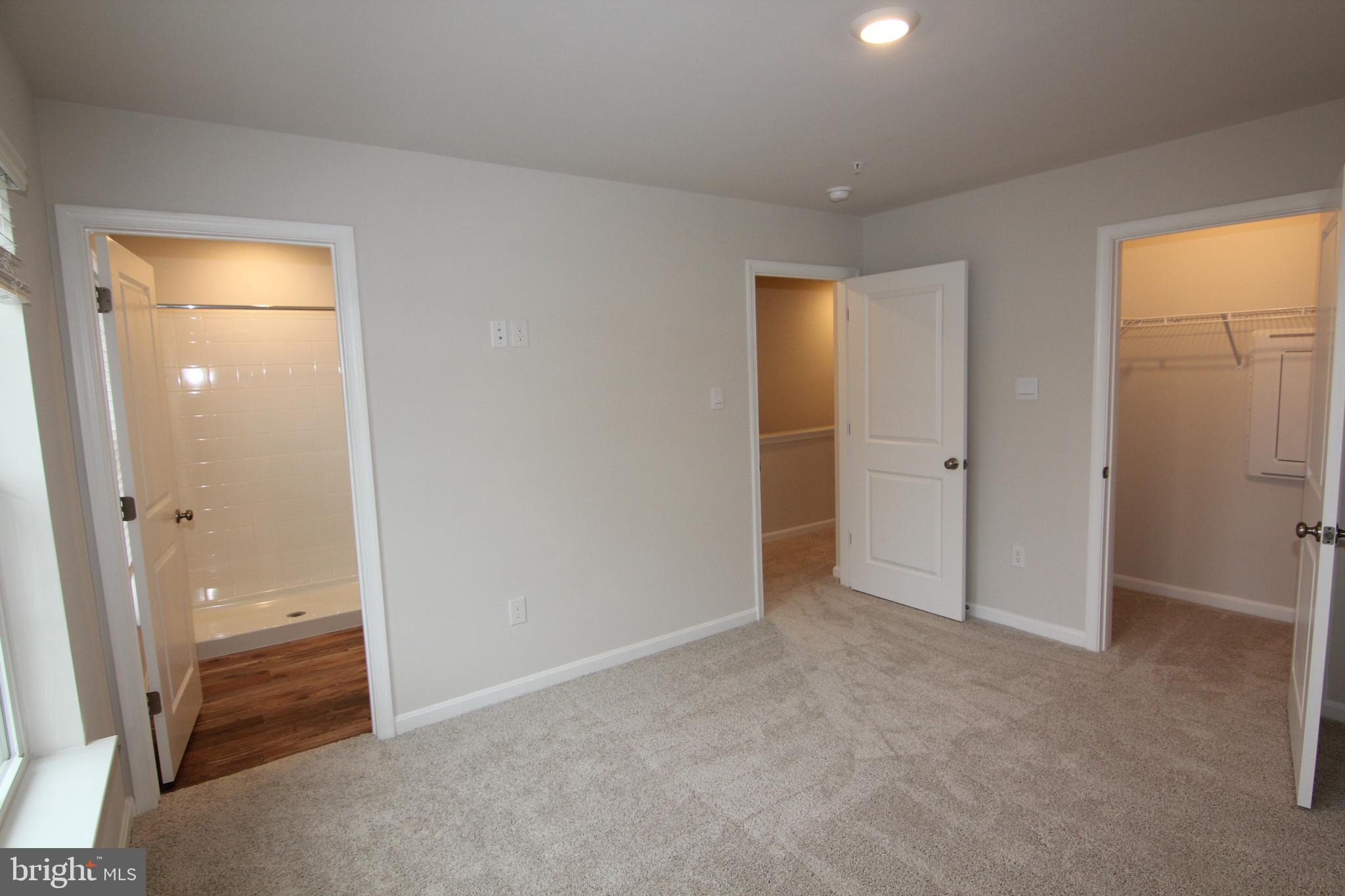 TUSCARORA CREEK - Residential Lease