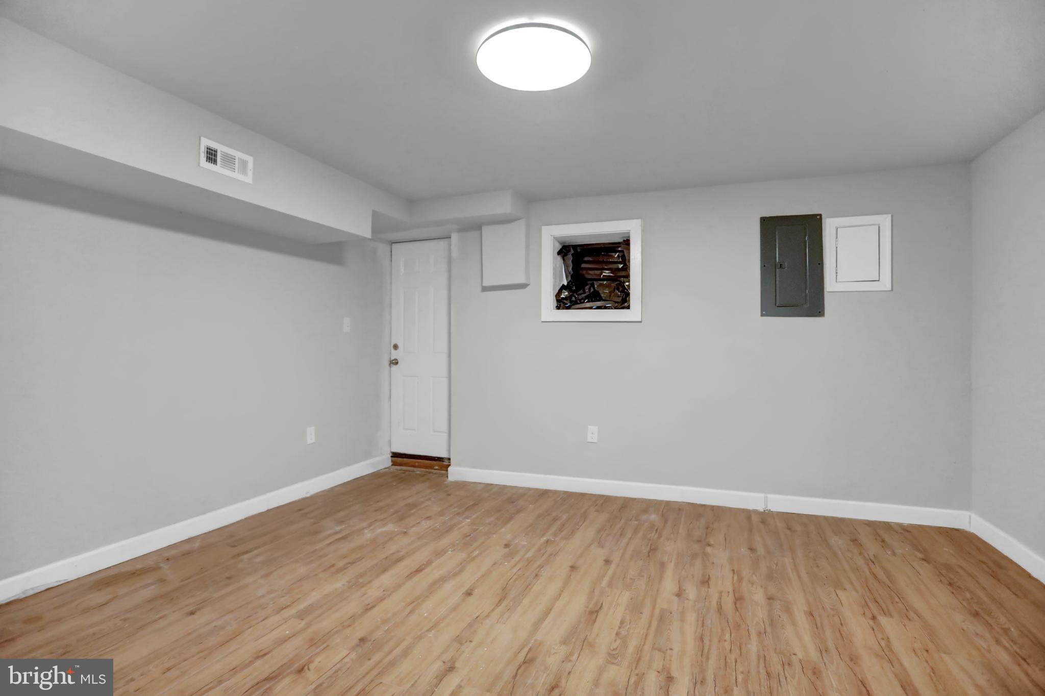 SANDTOWN-WINCHESTER - Residential Lease