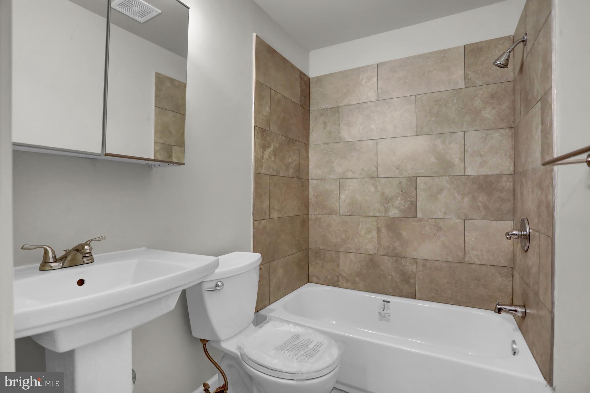 SANDTOWN-WINCHESTER - Residential Lease