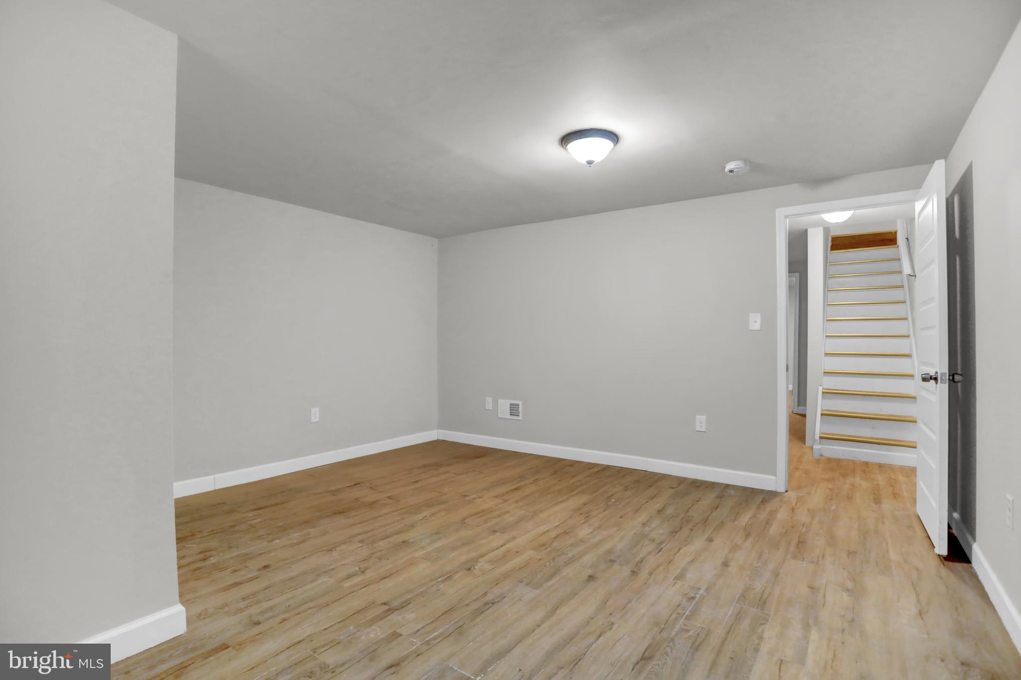 SANDTOWN-WINCHESTER - Residential Lease