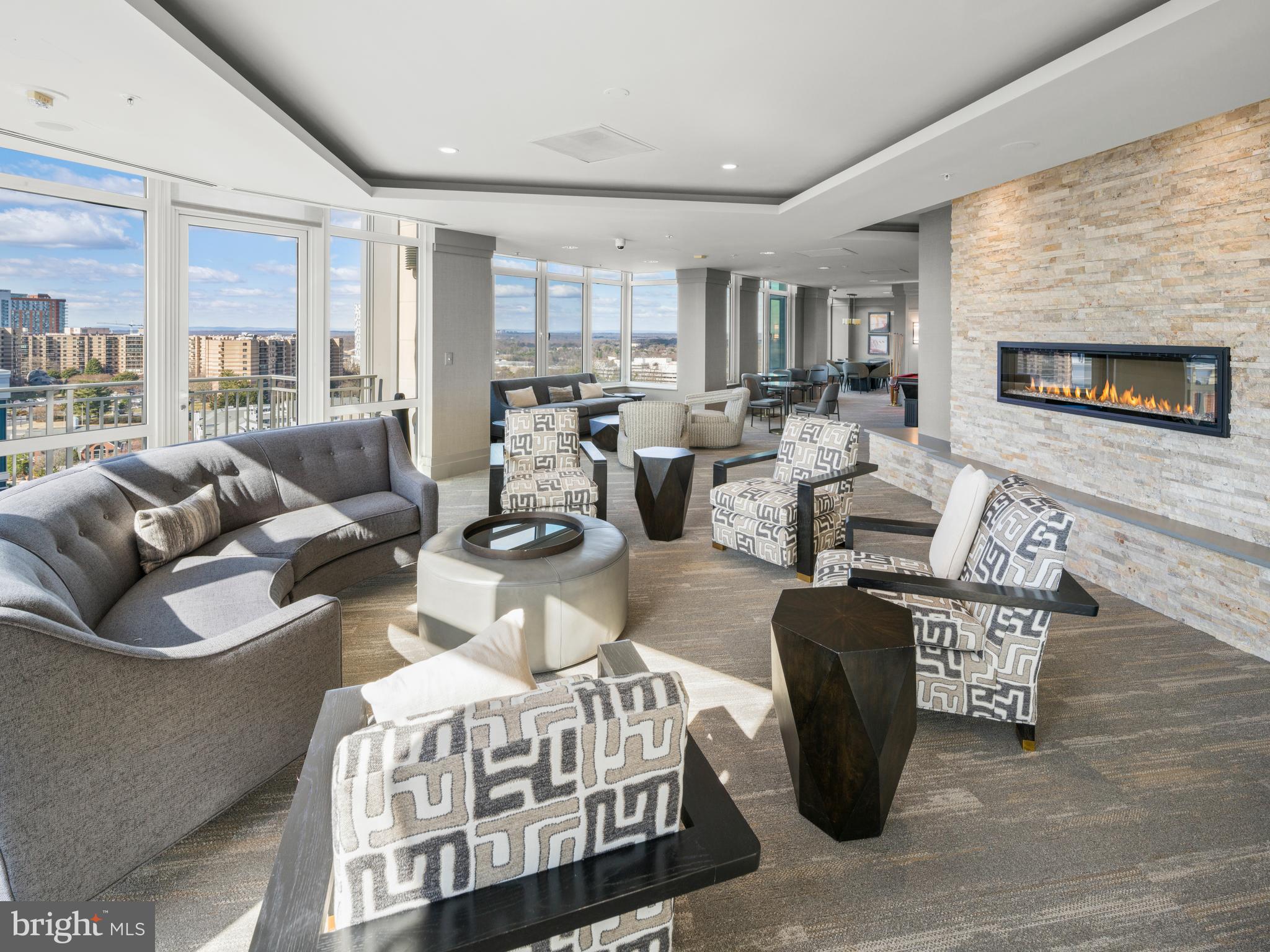 ONE PARK CREST - Residential Lease