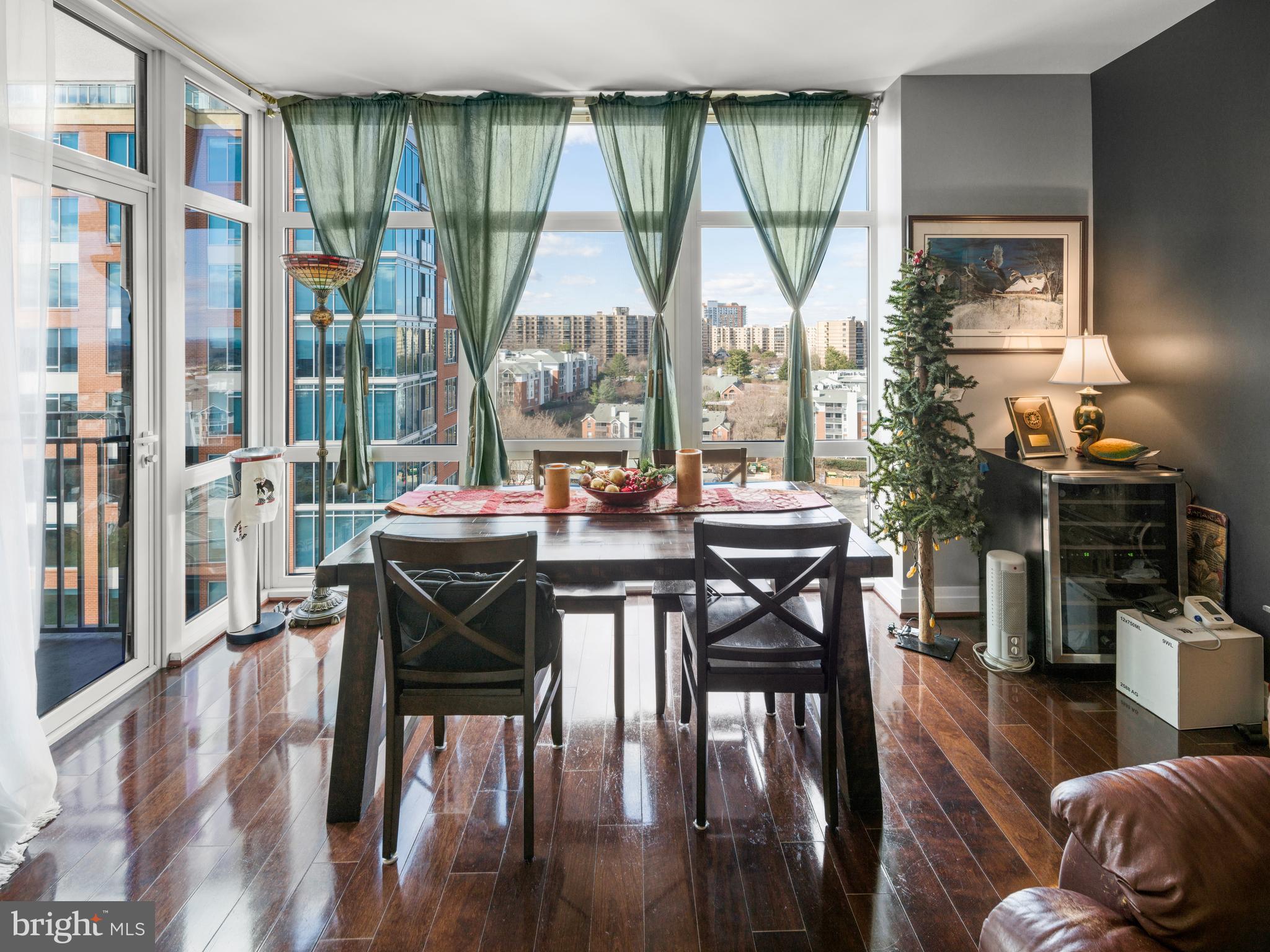 ONE PARK CREST - Residential Lease