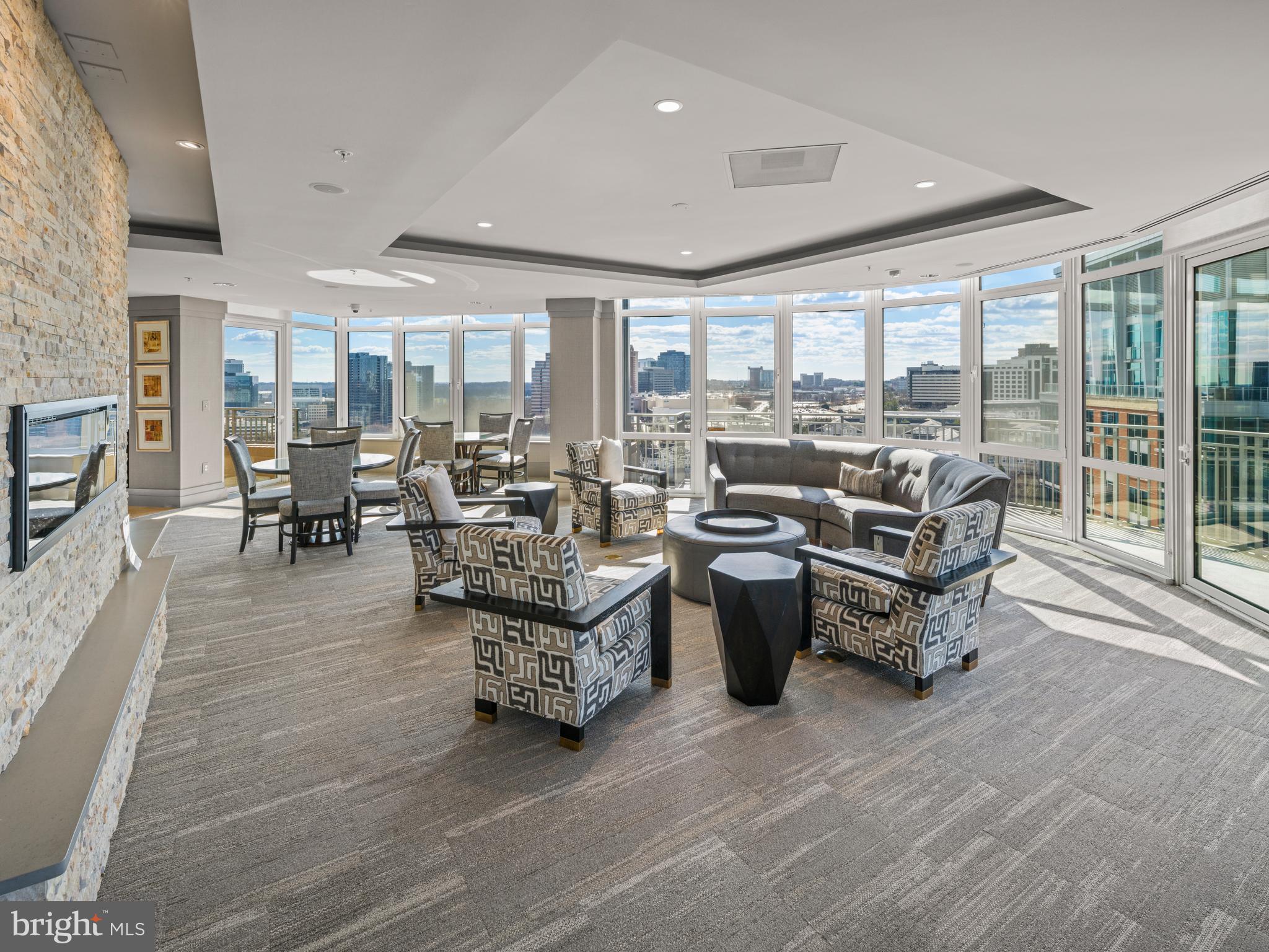 ONE PARK CREST - Residential Lease