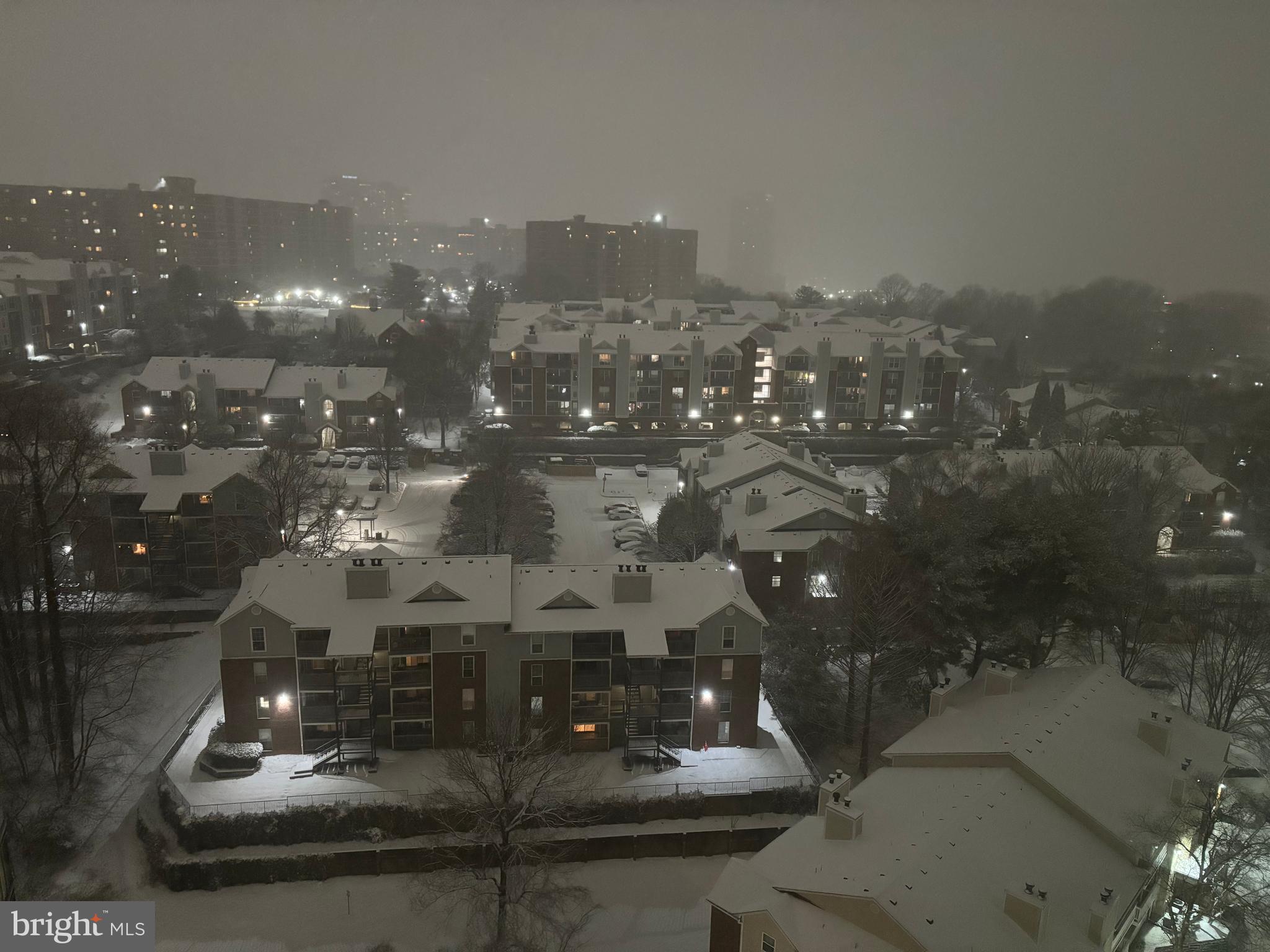 ONE PARK CREST - Residential Lease