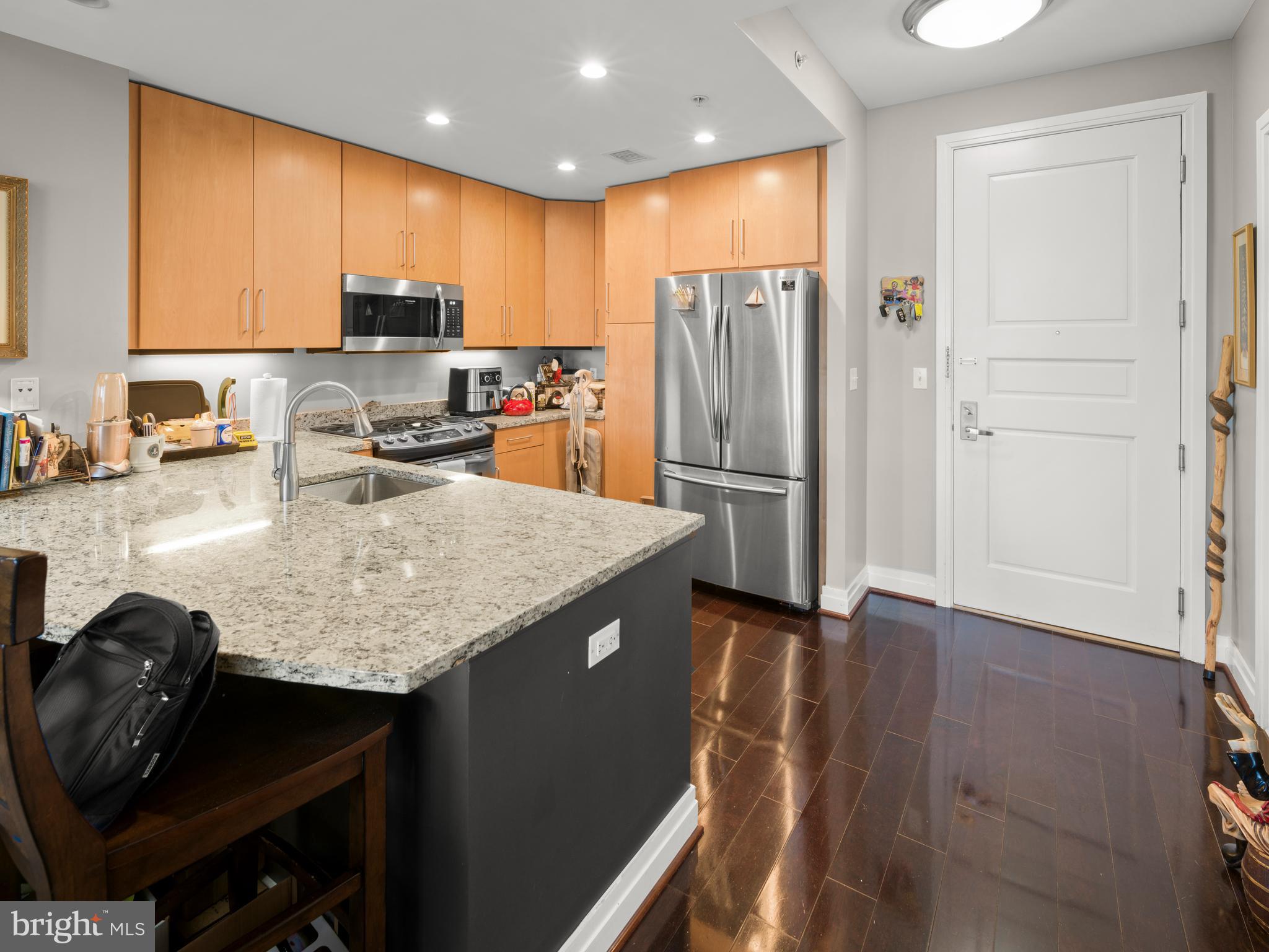 ONE PARK CREST - Residential Lease