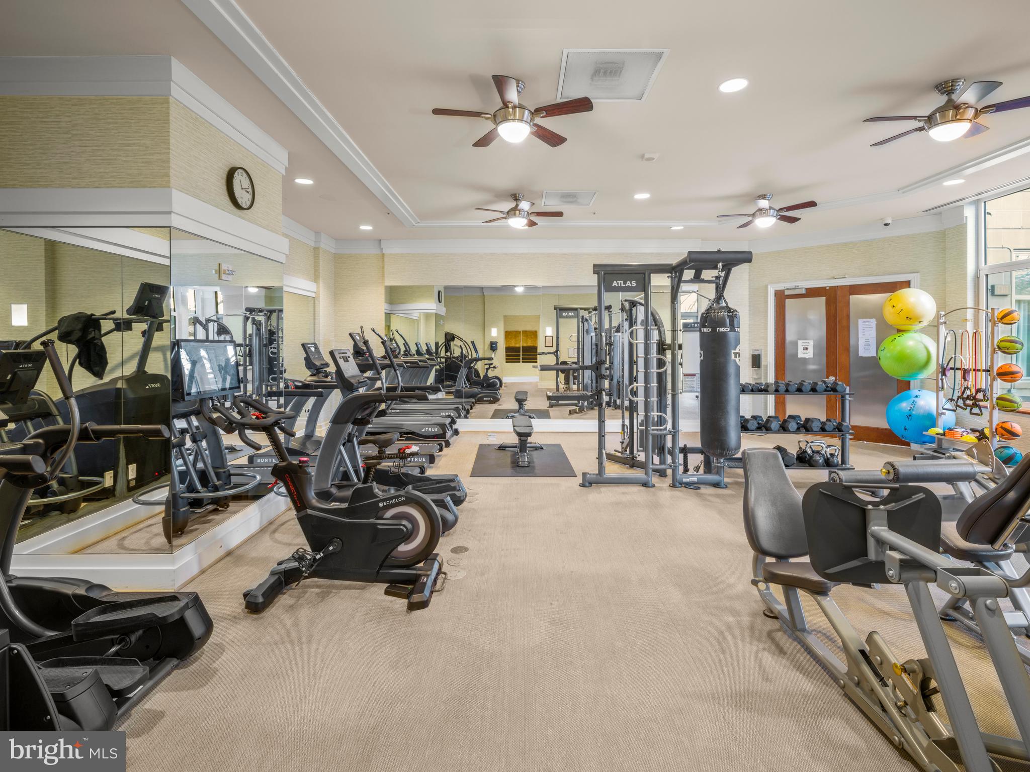 ONE PARK CREST - Residential Lease