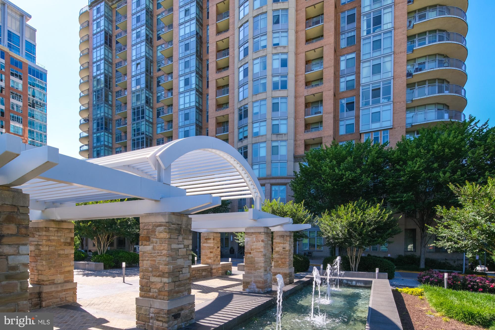 ONE PARK CREST - Residential Lease