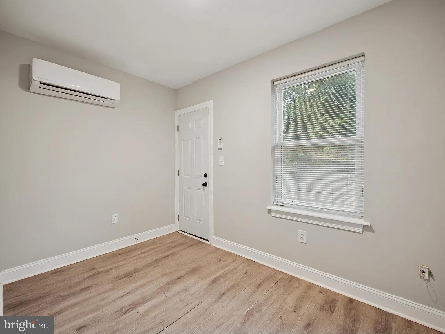 1236 W AIRDRIE STREET A