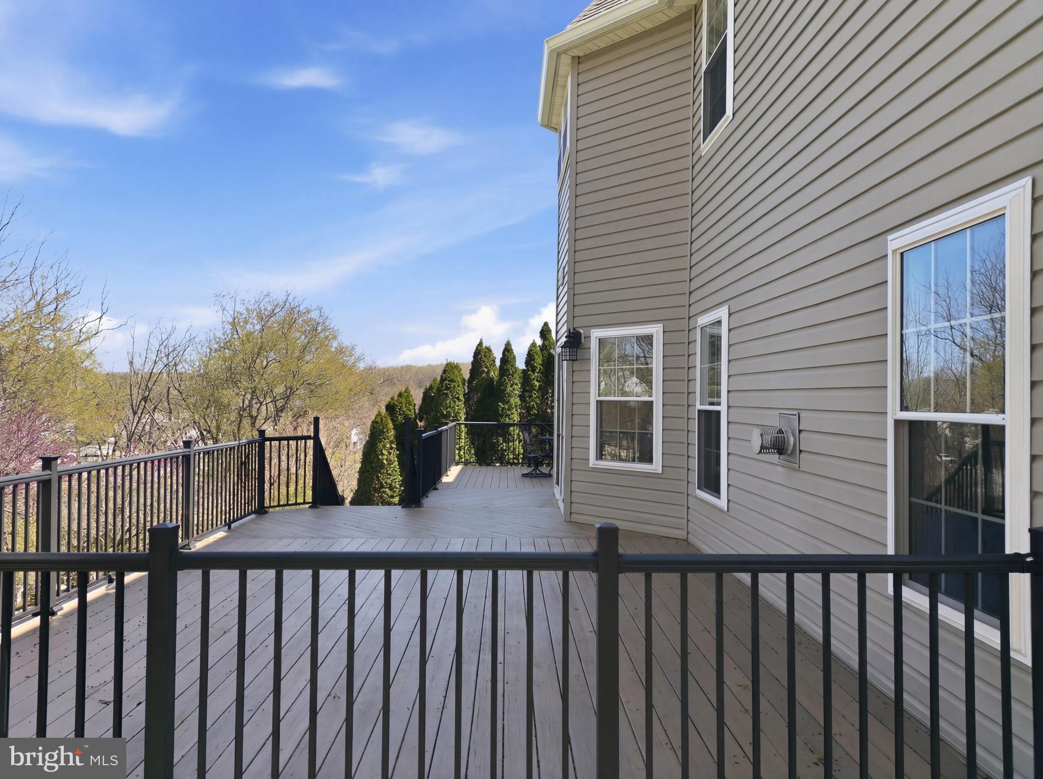 HUNTERS RIDGE - Residential