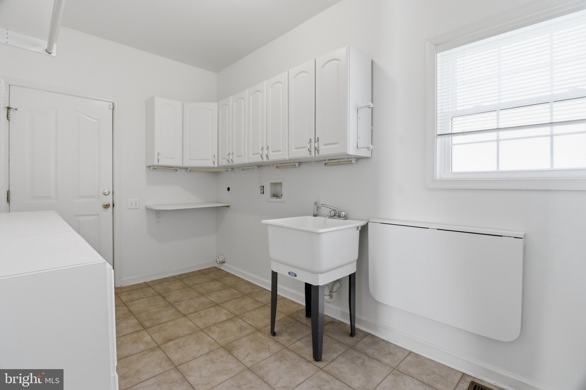 HUNTERS RIDGE - Residential