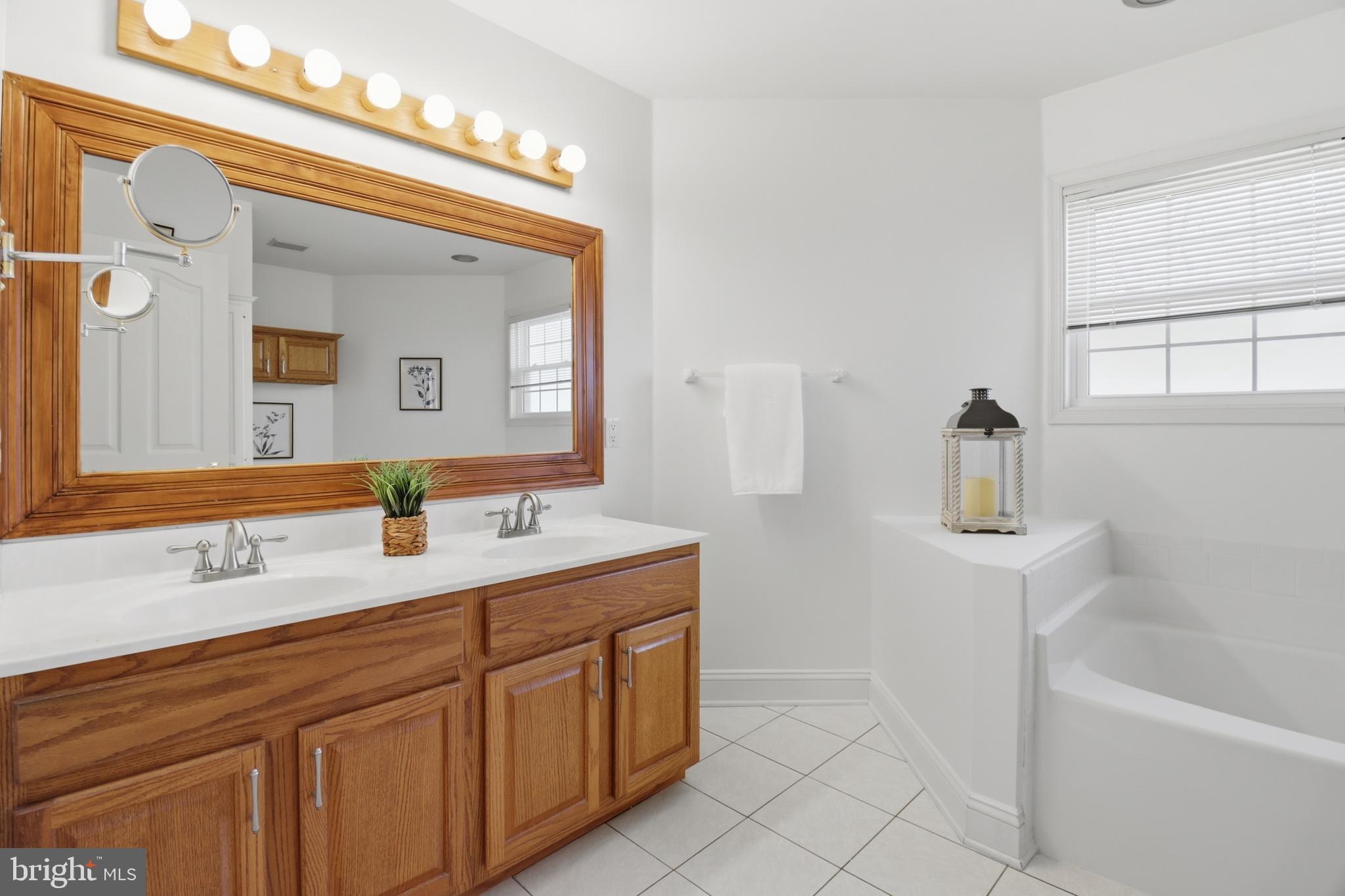 HUNTERS RIDGE - Residential