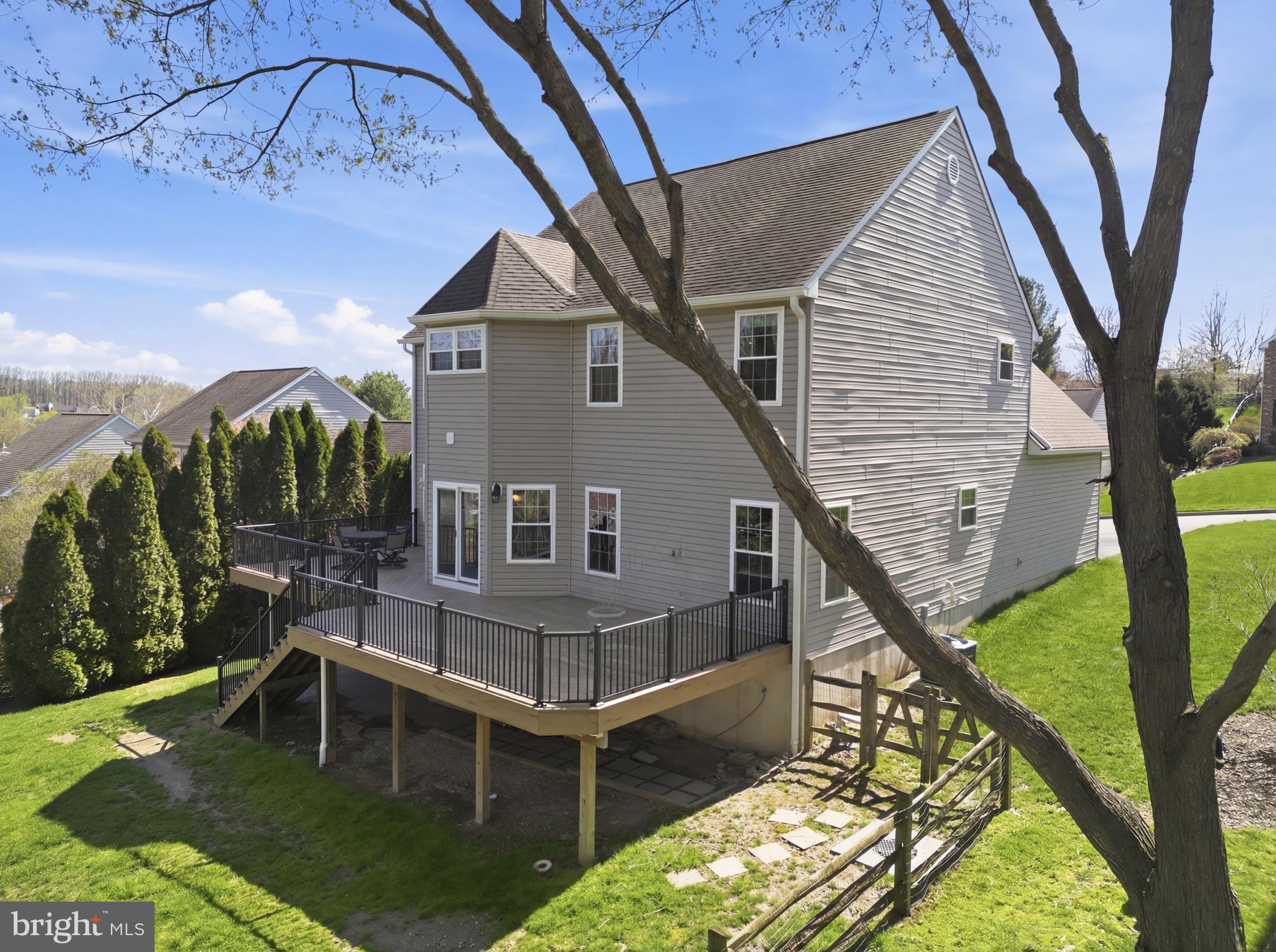 HUNTERS RIDGE - Residential