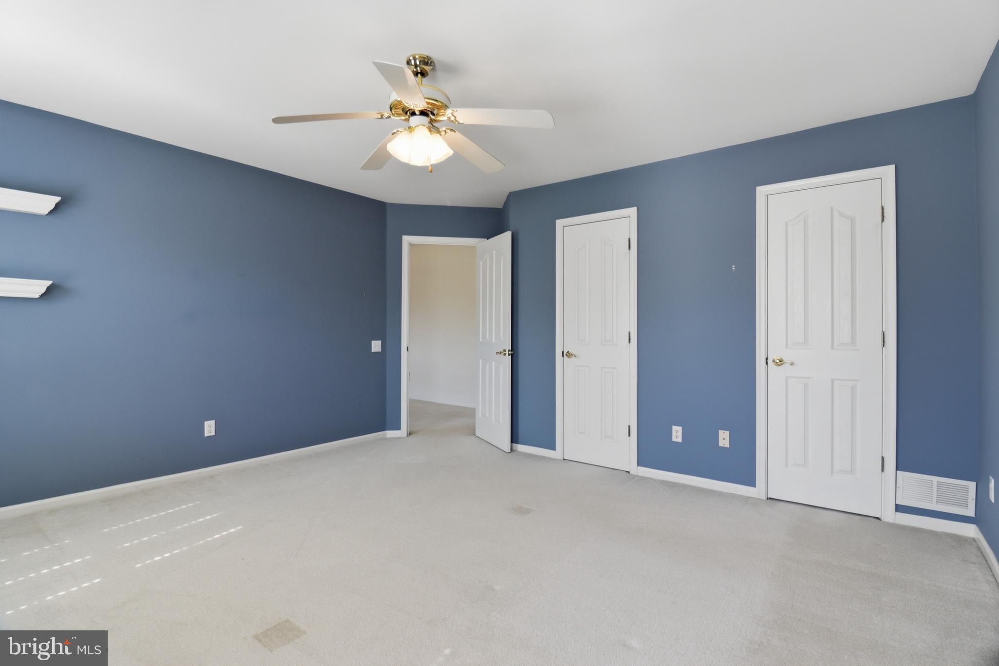 HUNTERS RIDGE - Residential